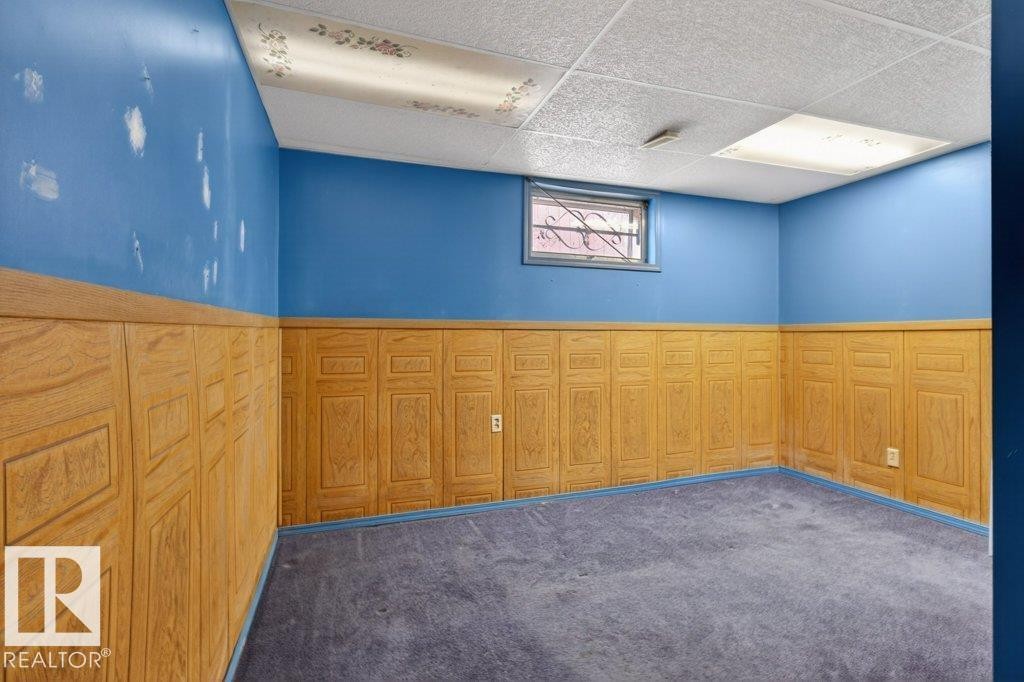 5216 89 Avenue, Edmonton, AB - Indoor
