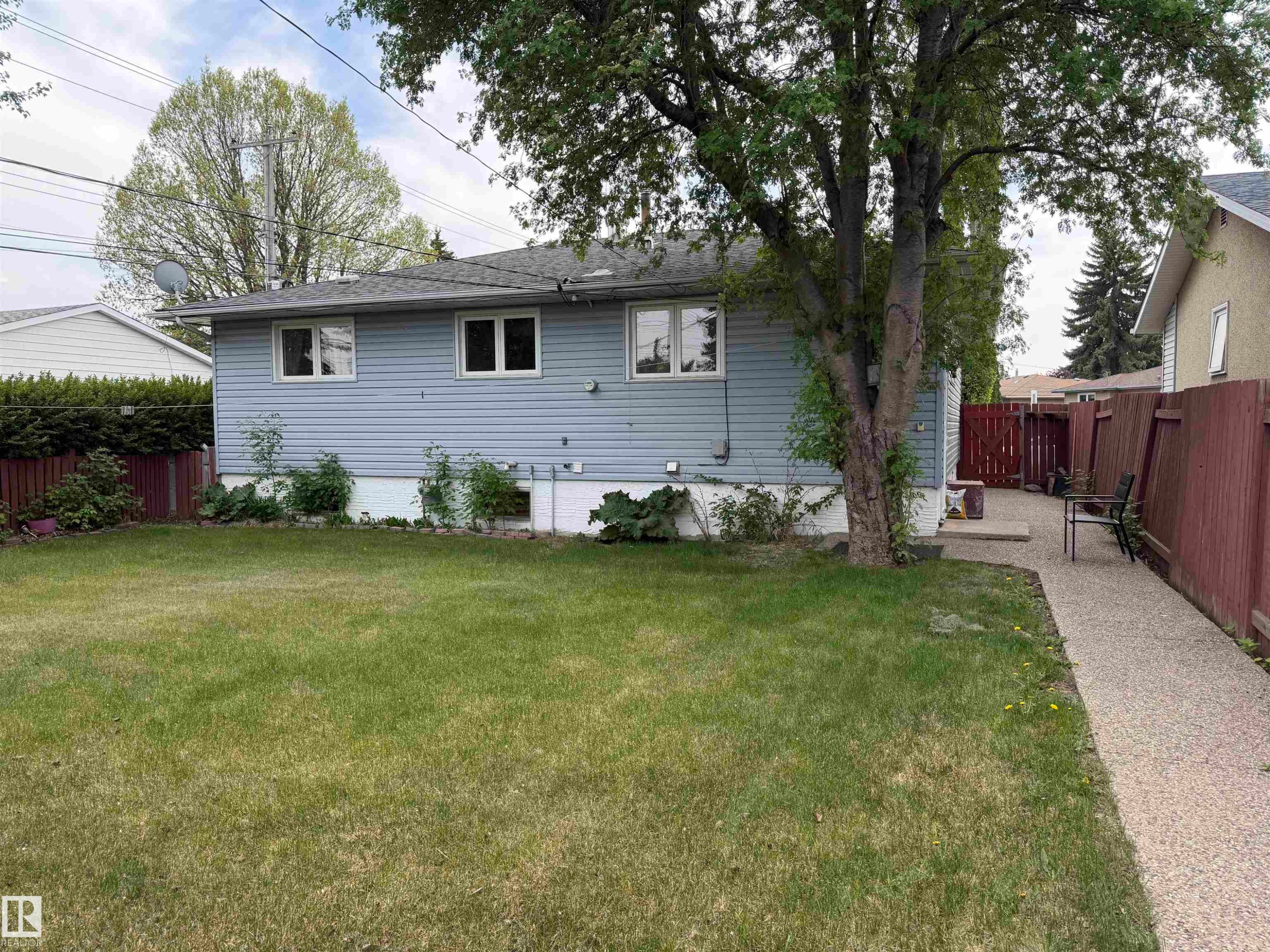 5216 89 Avenue, Edmonton, AB - Outdoor