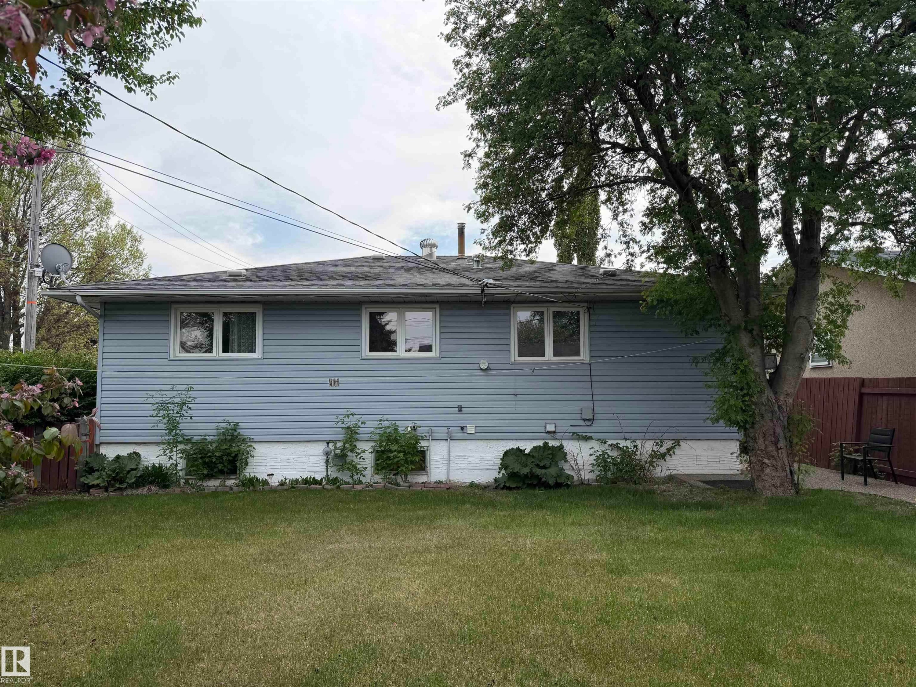 5216 89 Avenue, Edmonton, AB - Outdoor