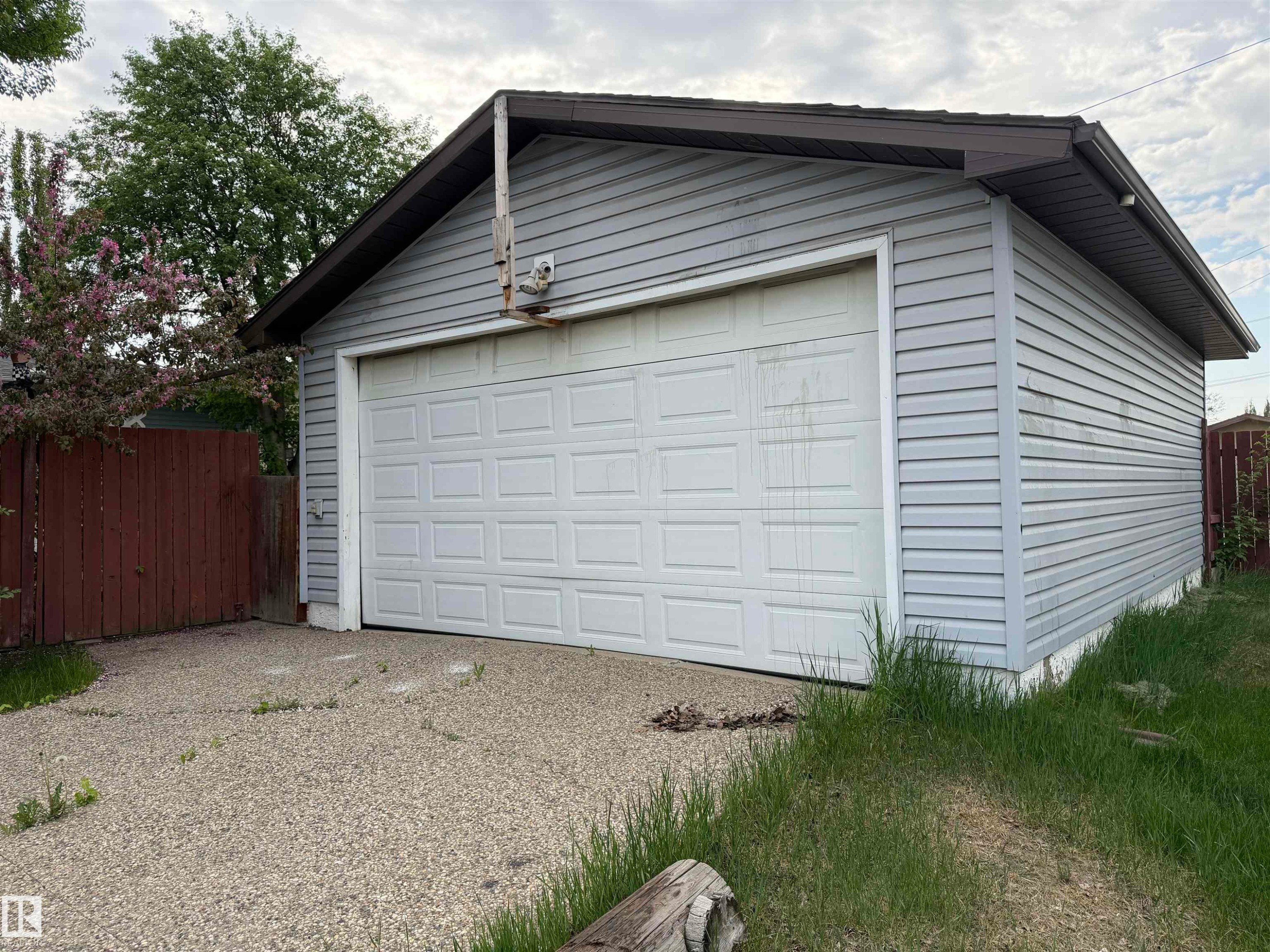 5216 89 Avenue, Edmonton, AB - Outdoor