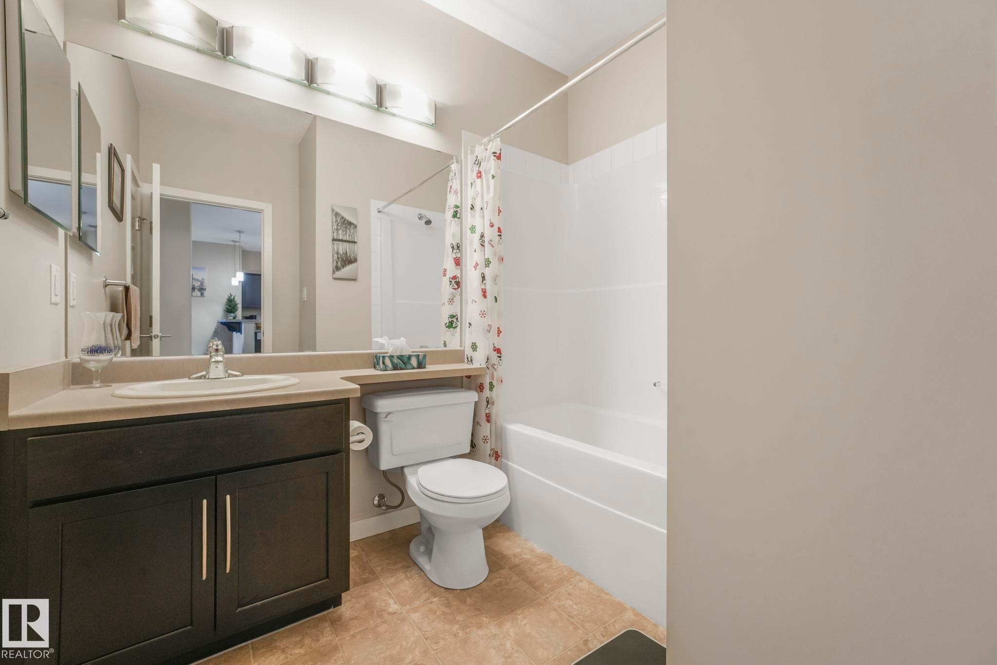 122 304 Ambleside Link Link, Edmonton, AB - Indoor Photo Showing Bathroom