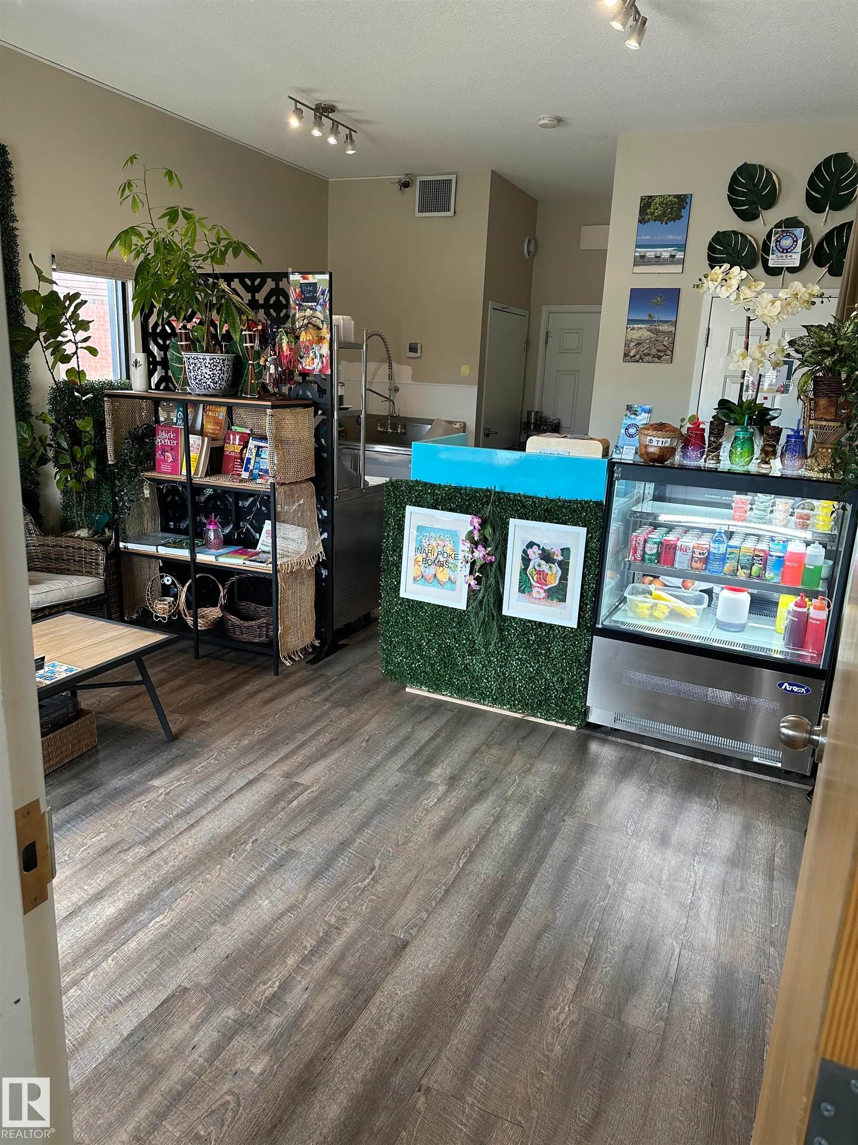 1649 Towne Centre Blvd., Edmonton, AB - Indoor Photo Showing Other Room