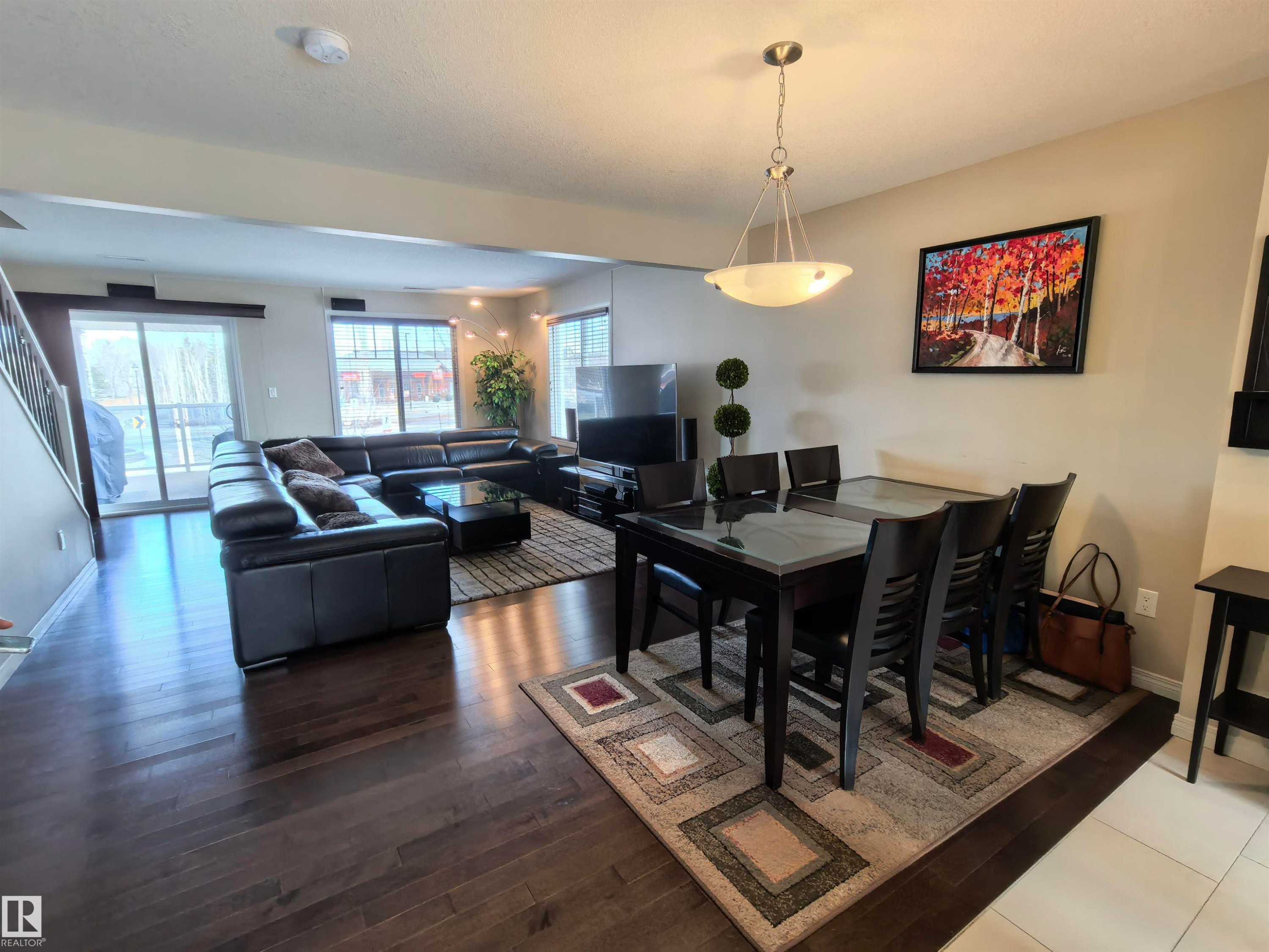 1649 Towne Centre Blvd., Edmonton, AB - Indoor