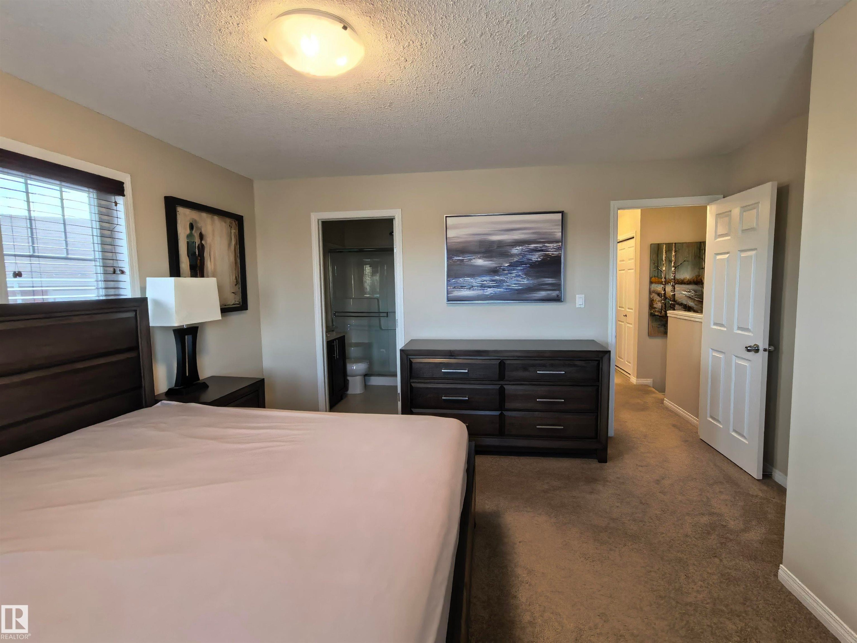 1649 Towne Centre Blvd., Edmonton, AB - Indoor Photo Showing Bedroom