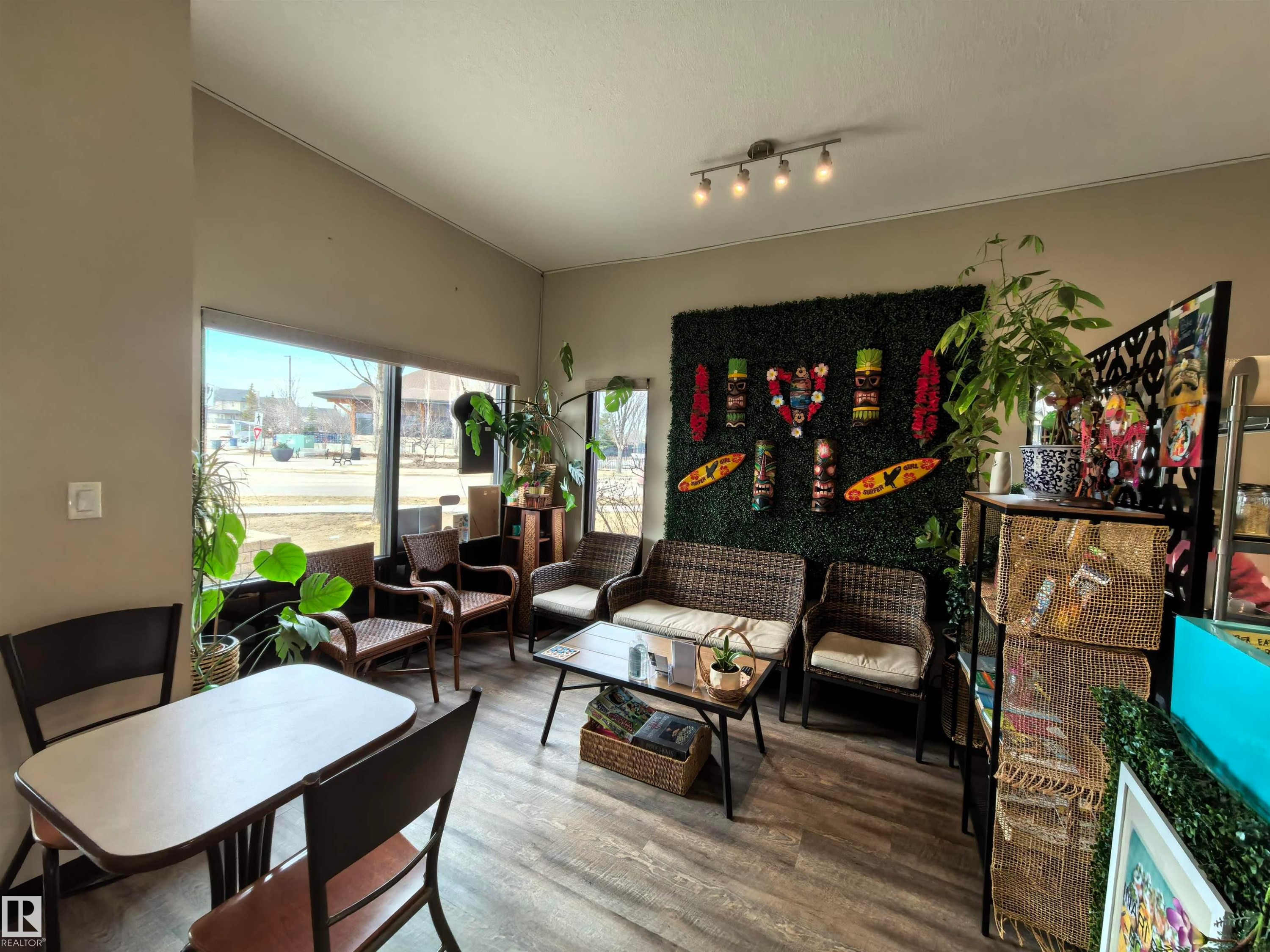 1649 Towne Centre Blvd., Edmonton, AB - Indoor