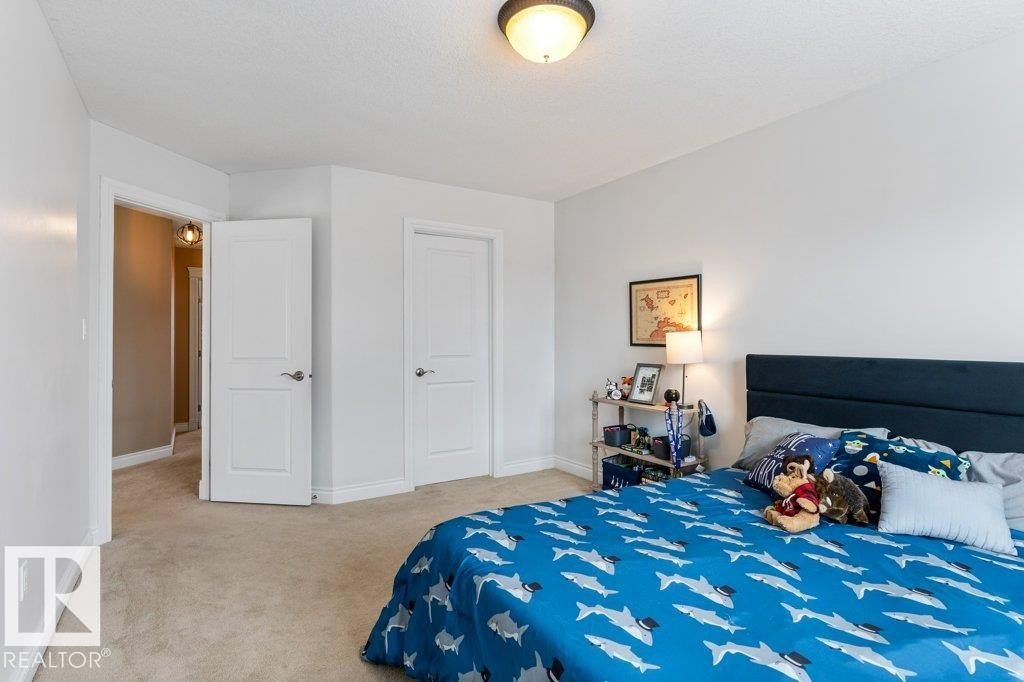 1628 Kerr Road, Edmonton, AB - Indoor Photo Showing Bedroom