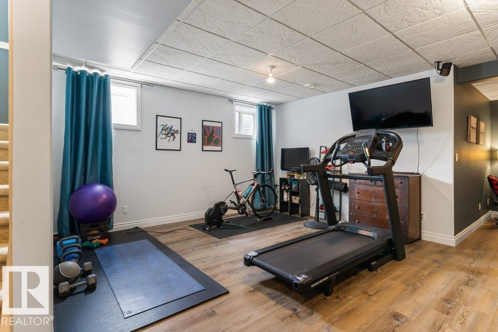 1628 Kerr Road, Edmonton, AB - Indoor Photo Showing Gym Room