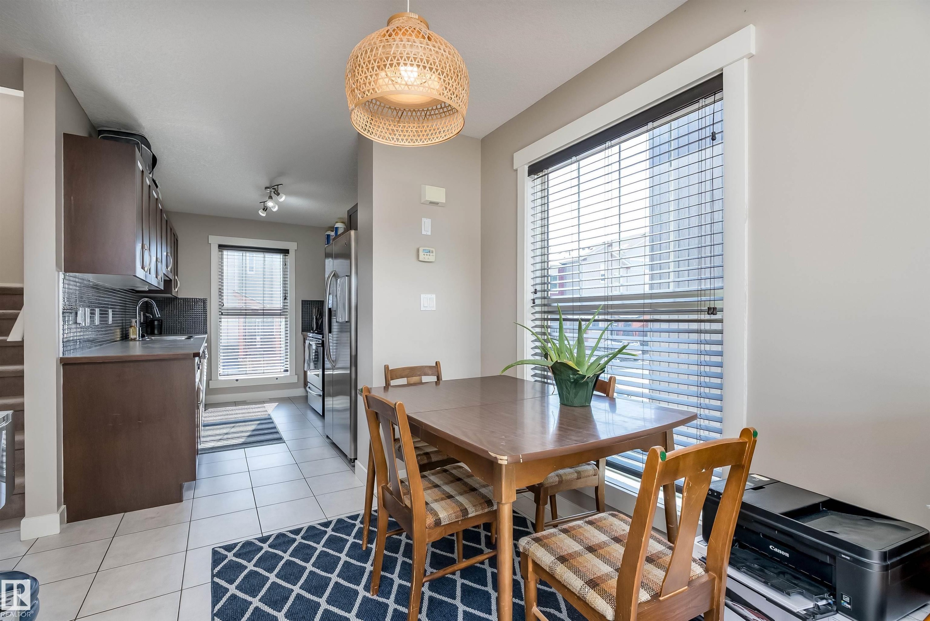 160 401 Southfork Drive, Leduc, AB - Indoor Photo Showing Dining Room