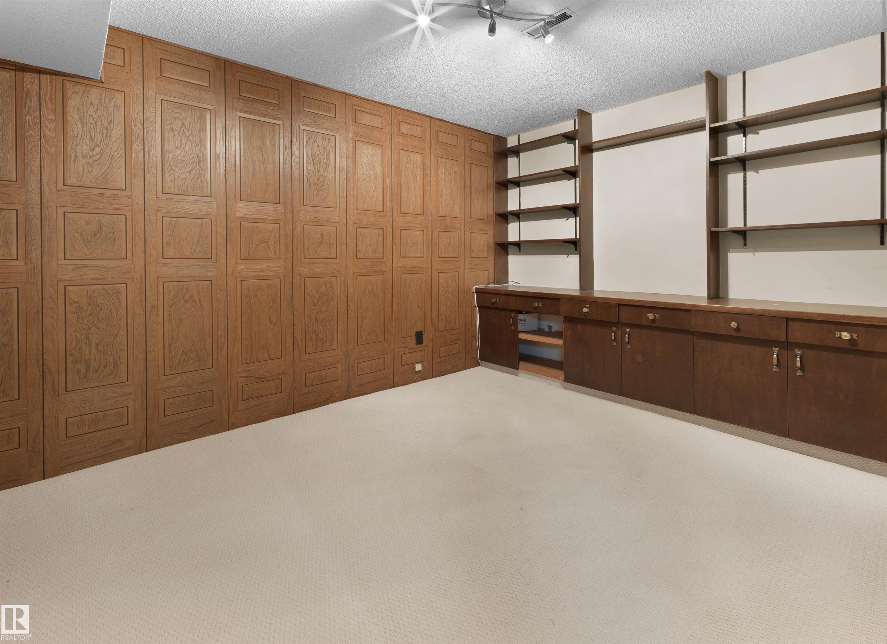 11819 75 Avenue, Edmonton, AB - Photo Showing Other Room