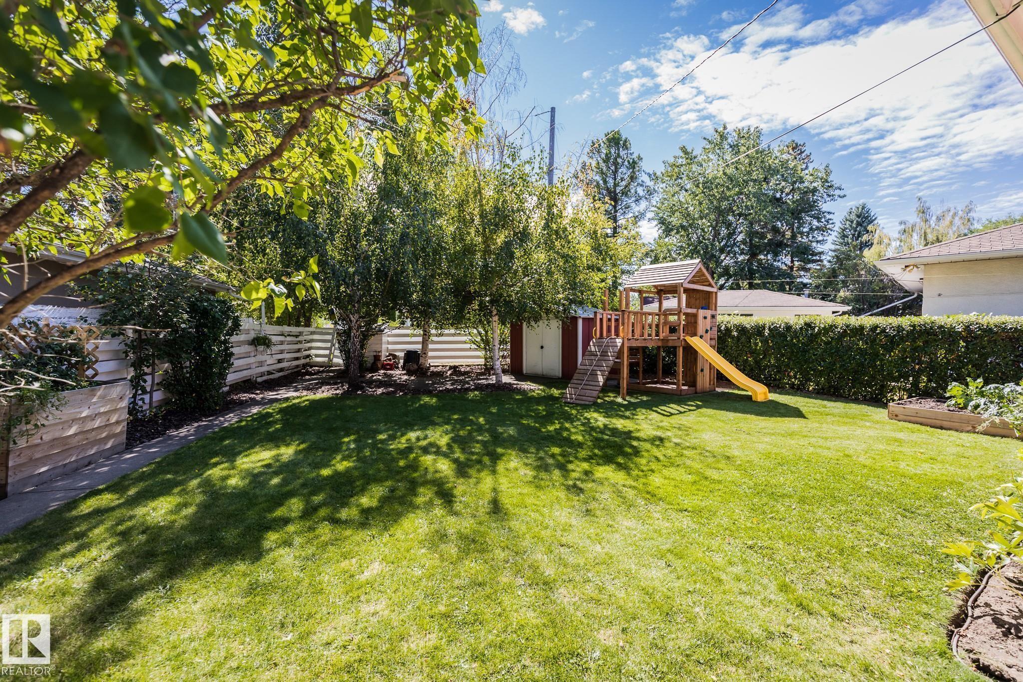 11819 75 Avenue, Edmonton, AB - Outdoor With Exterior