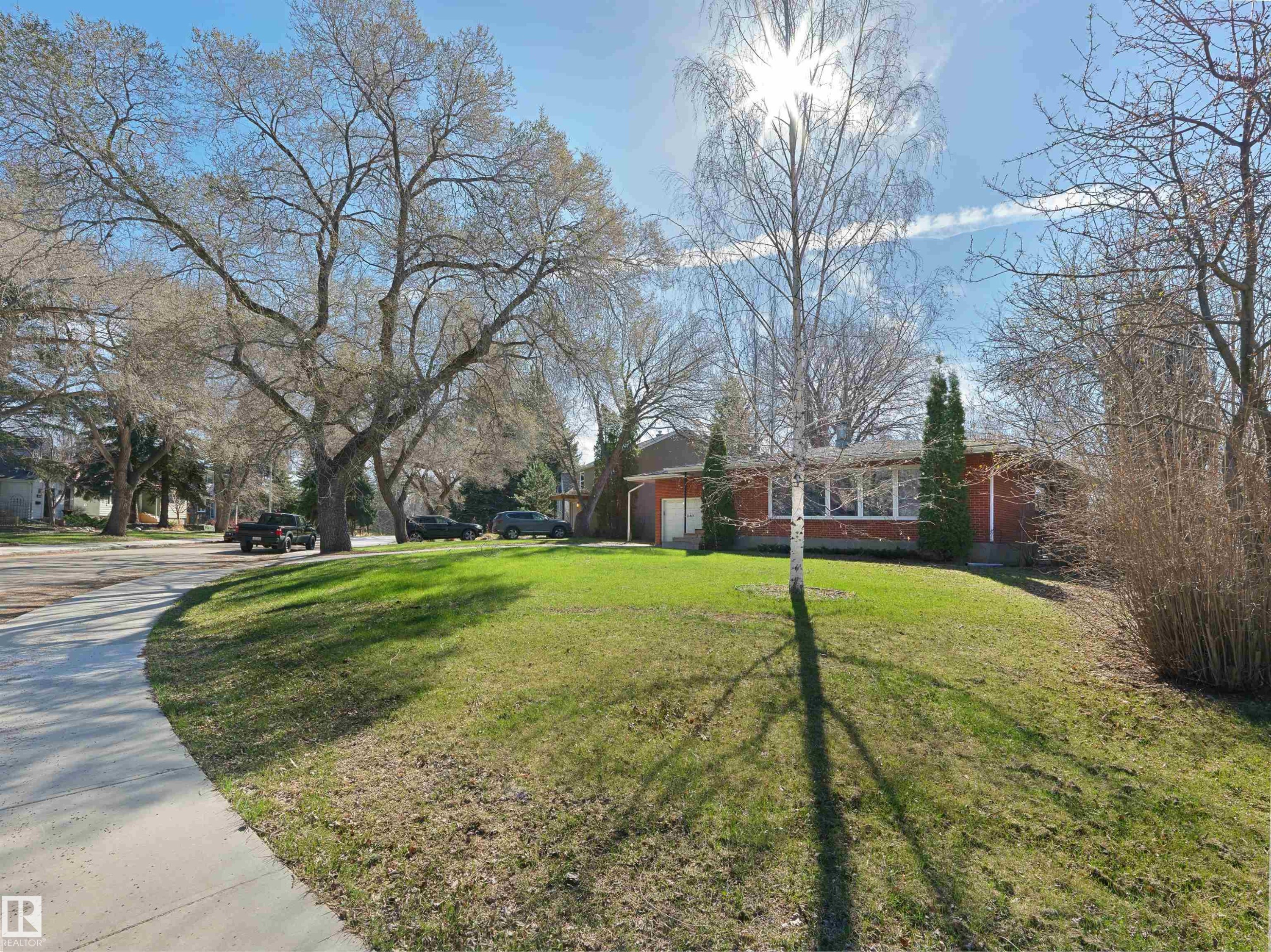 11819 75 Avenue, Edmonton, AB - Outdoor With Exterior