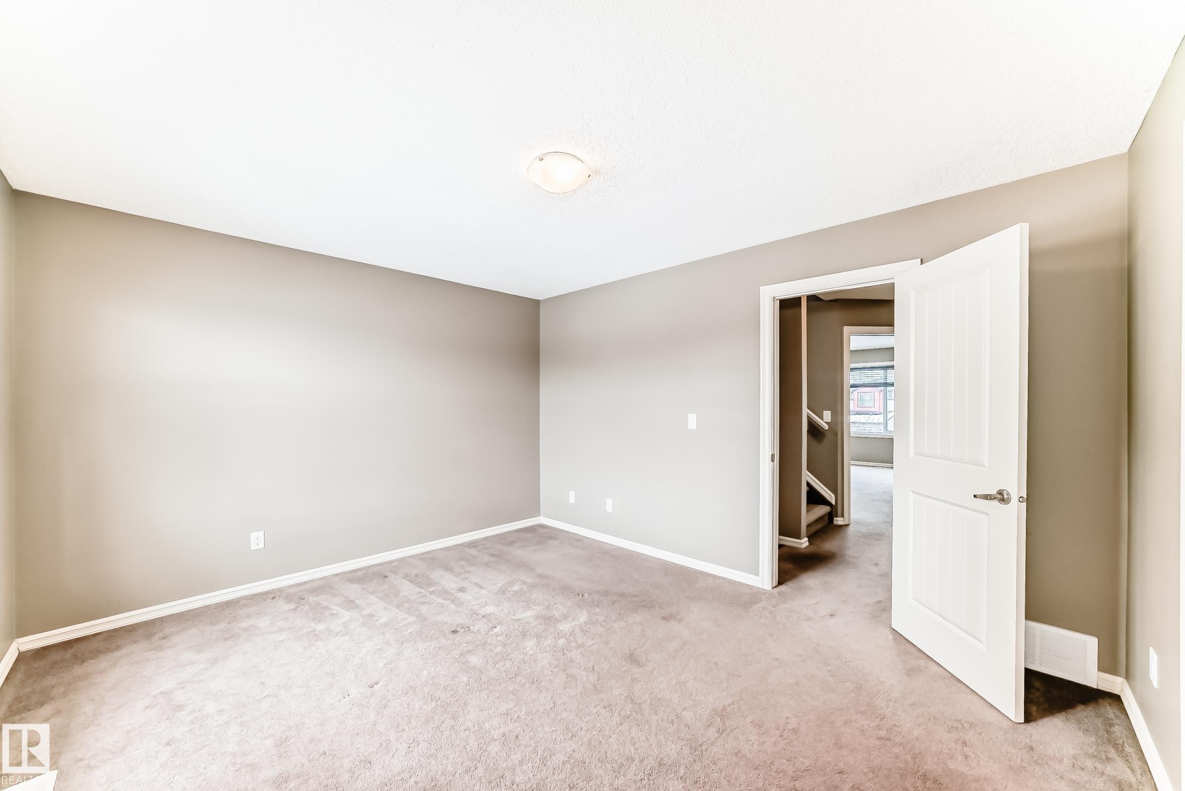 4044 Alexander Way, Edmonton, AB