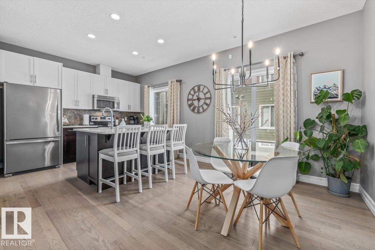 9 2003 Rabbit Hill Road, Edmonton, AB - Indoor Photo Showing Other Room