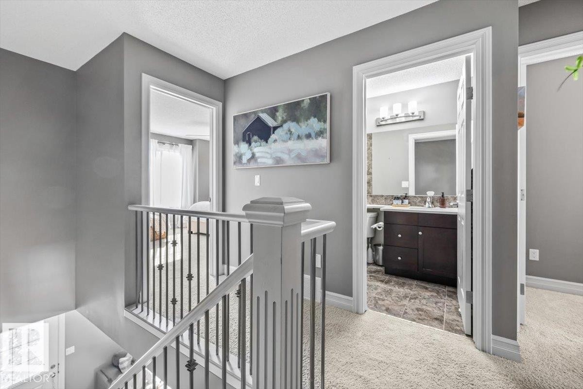 9 2003 Rabbit Hill Road, Edmonton, AB - Indoor