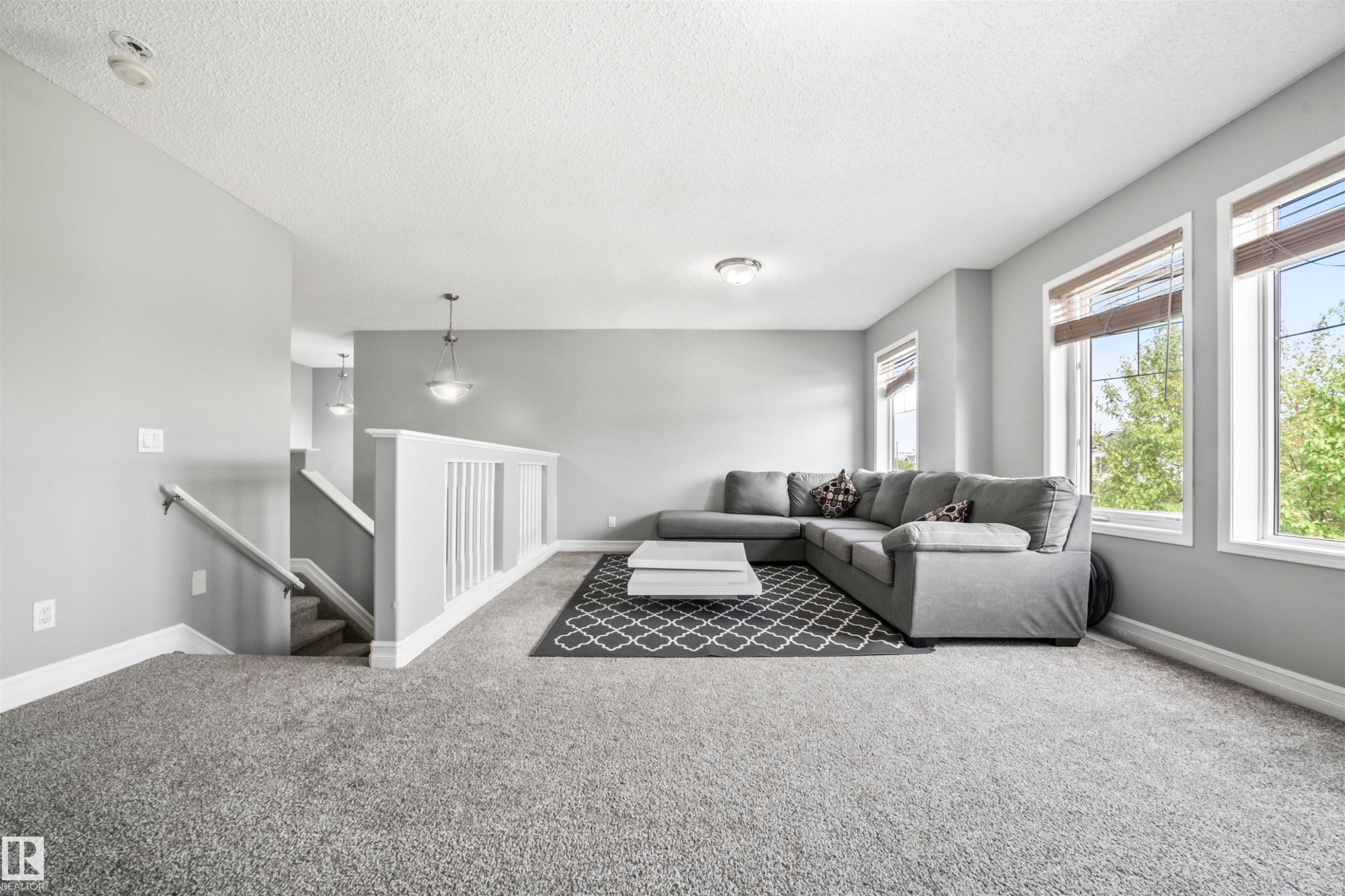 324 79 Street, Edmonton, AB - Indoor