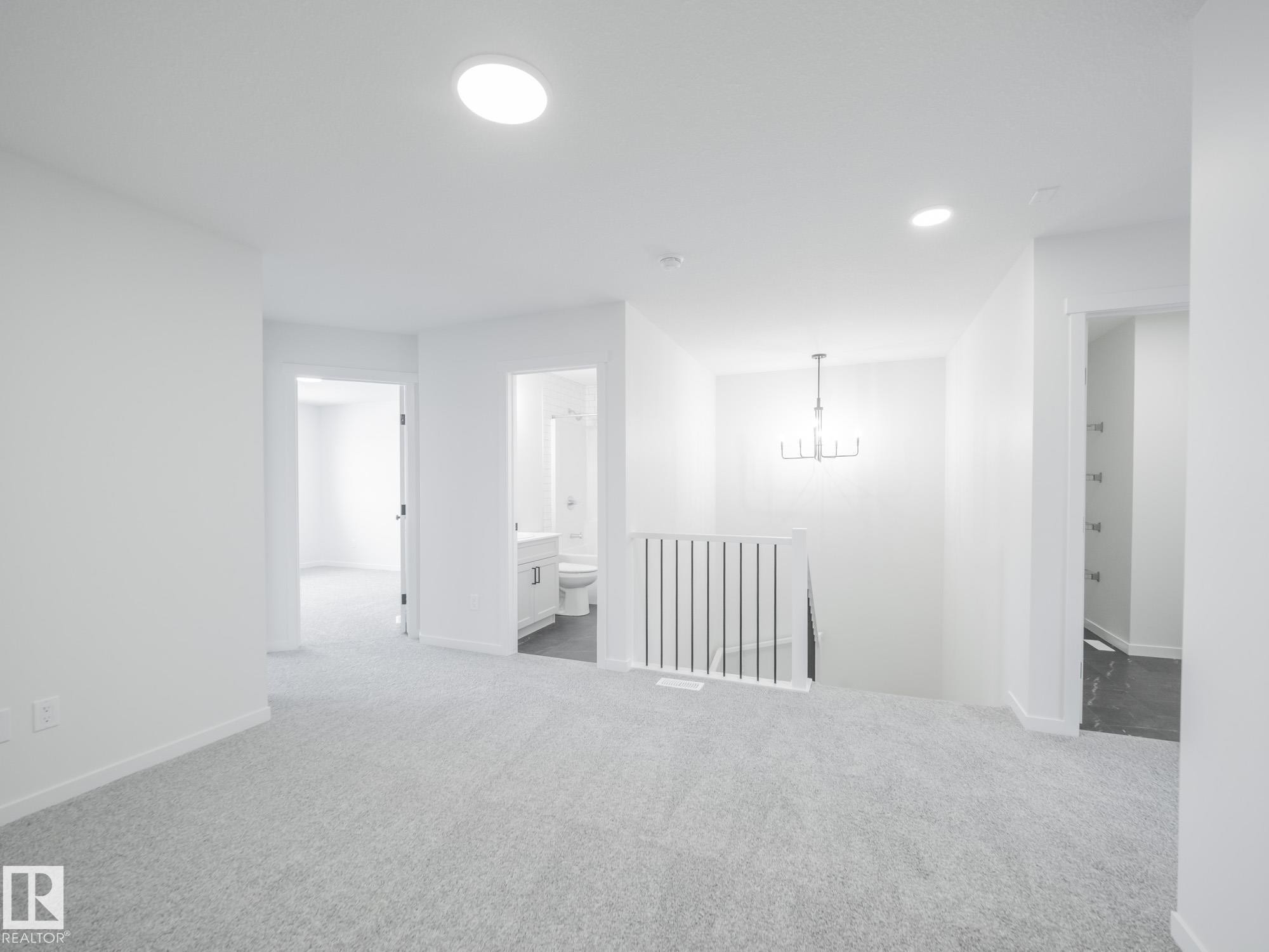 17331 2 Street, Edmonton, AB - Indoor Photo Showing Other Room