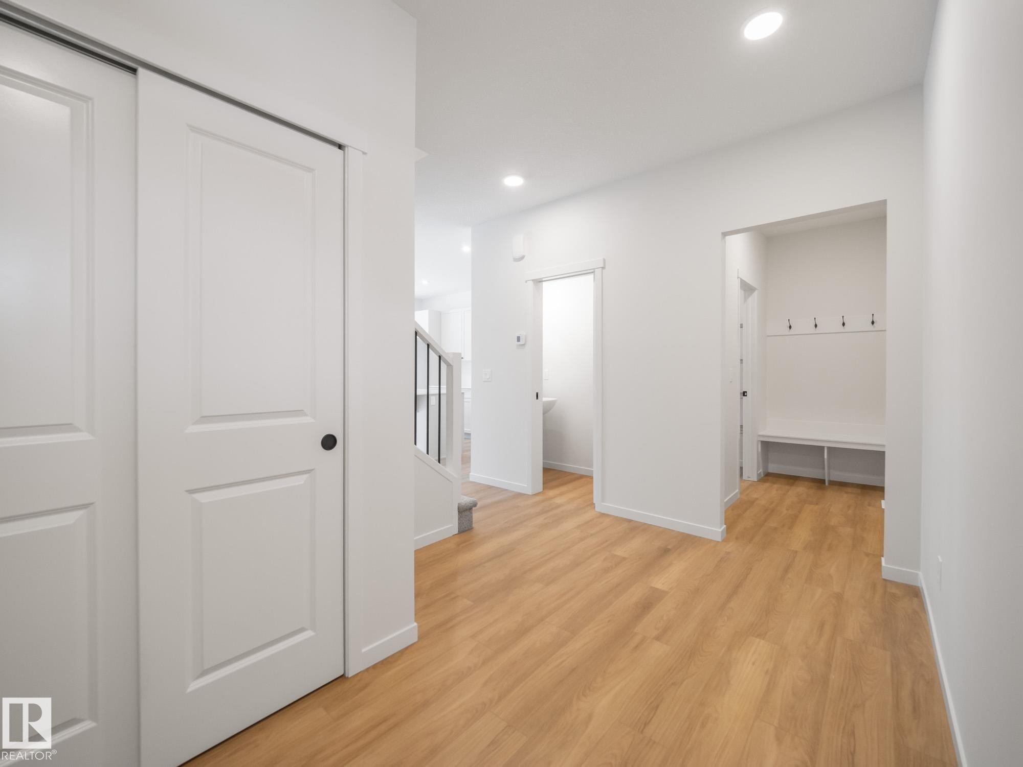 17331 2 Street, Edmonton, AB - Indoor Photo Showing Other Room