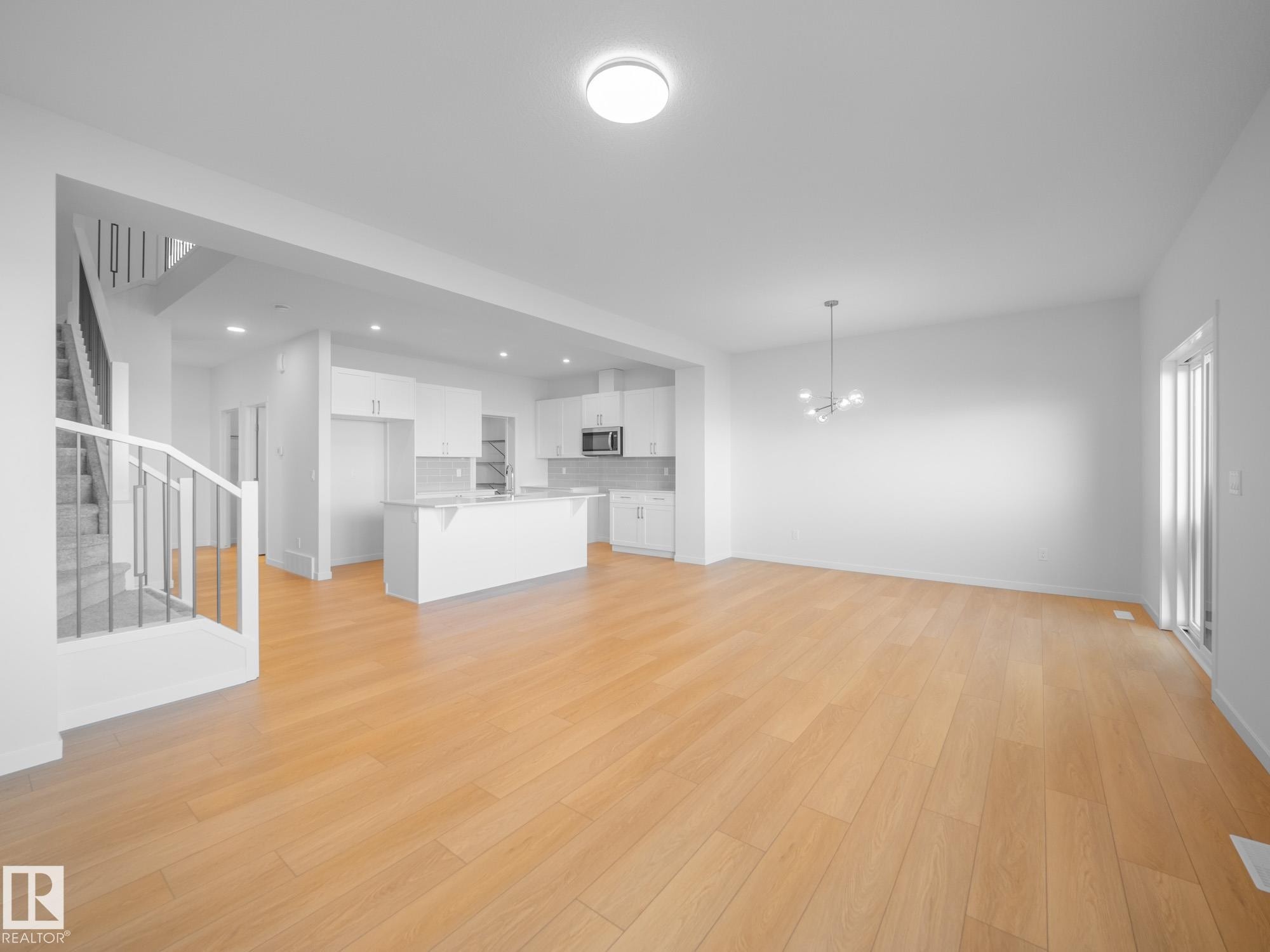 7005 176A Avenue, Edmonton, AB - Indoor