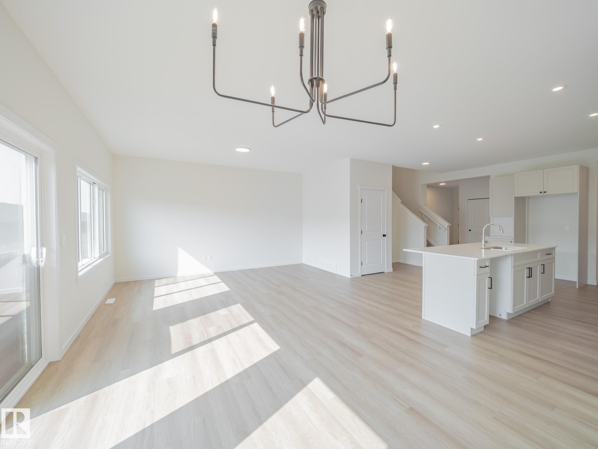 28 Nerine Crescent, St. Albert, AB - Indoor