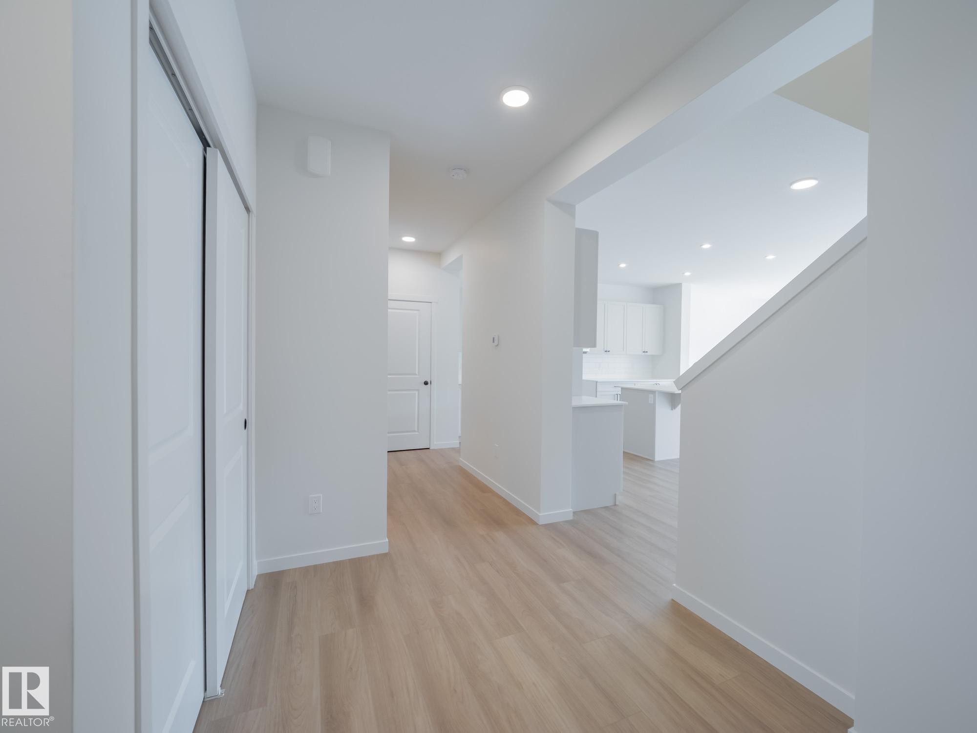 28 Nerine Crescent, St. Albert, AB - Indoor Photo Showing Other Room