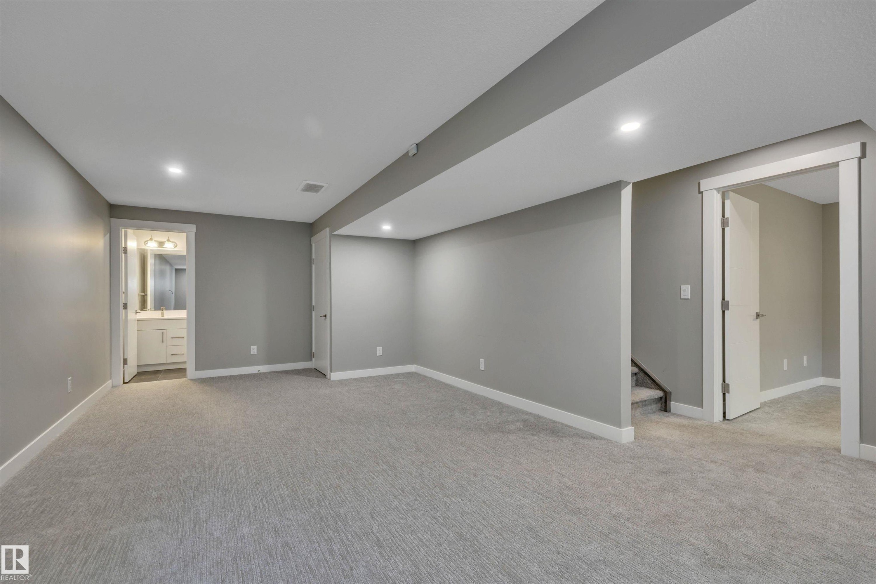 15 Promenade Point(E), Beaumont, AB - Indoor