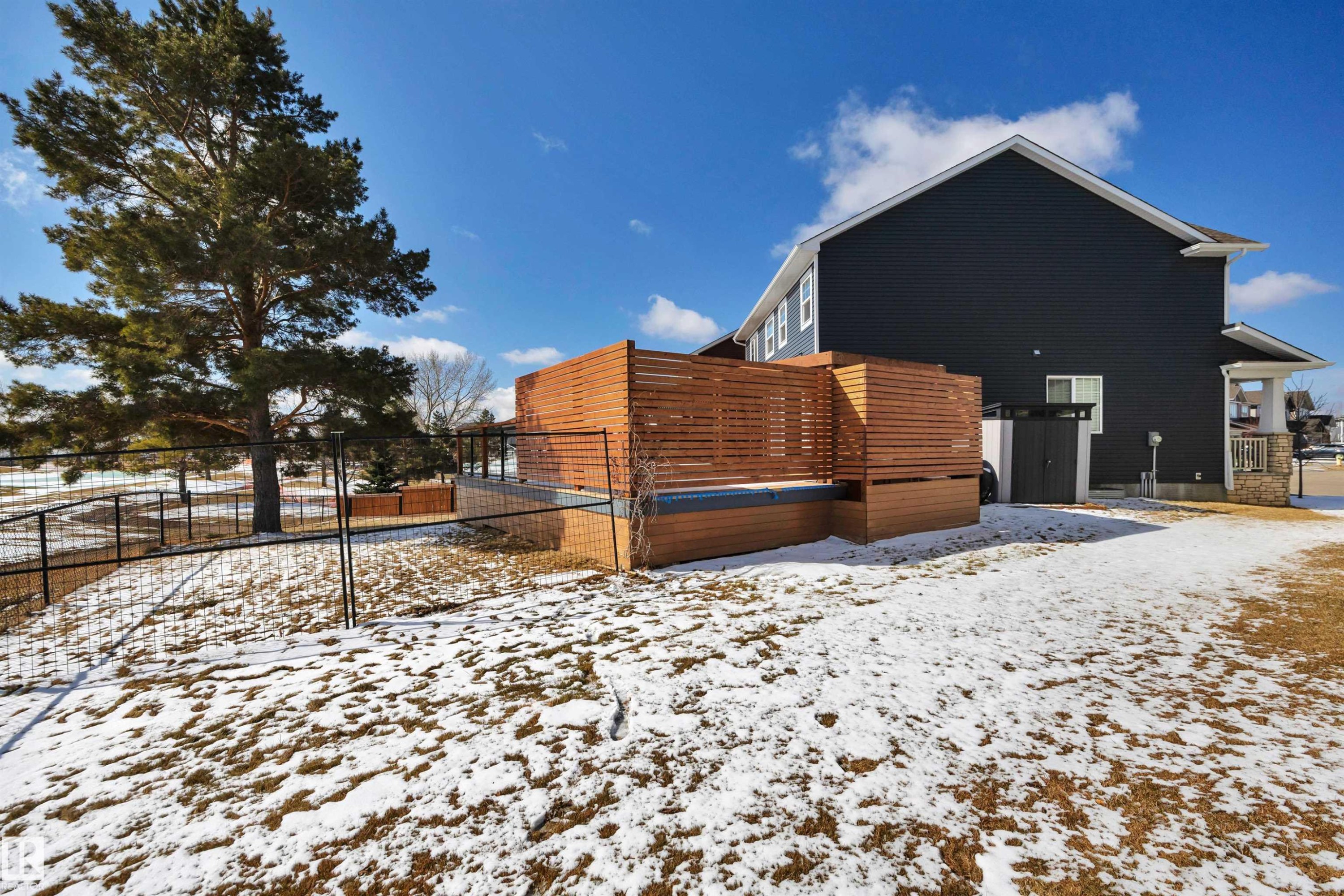 15 Promenade Point(E), Beaumont, AB - Outdoor