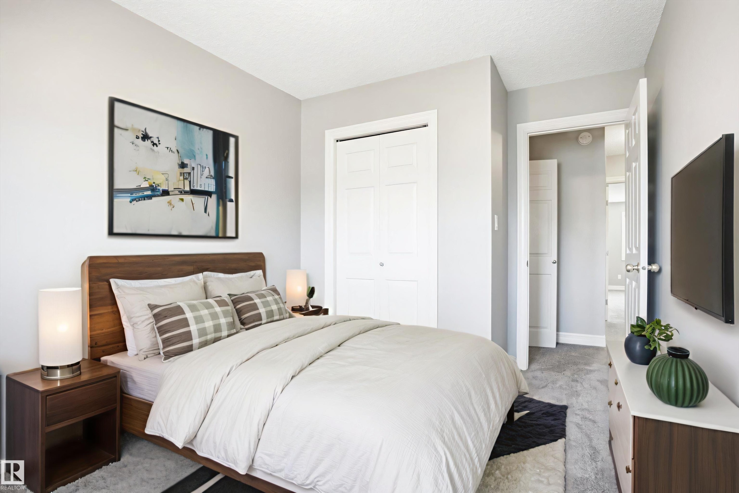 6861 Cardinal Link, Edmonton, AB - Indoor Photo Showing Bedroom