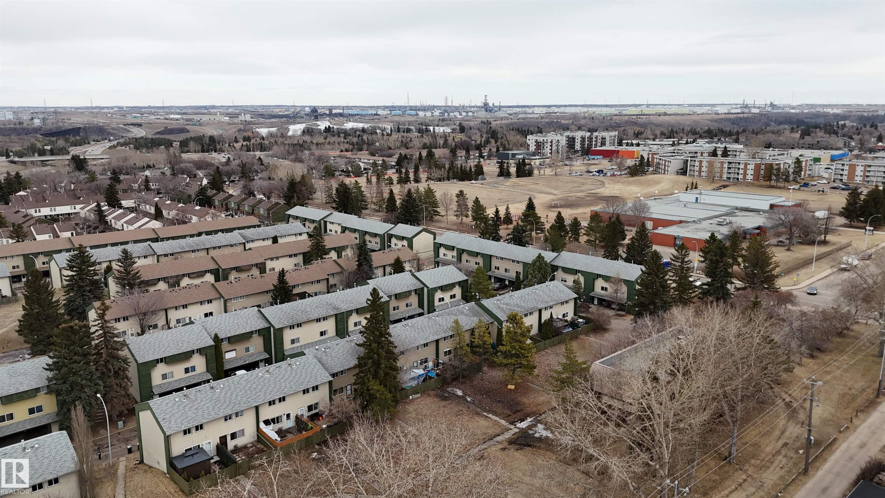 892 Abbottsfield Road Nw, Edmonton, AB