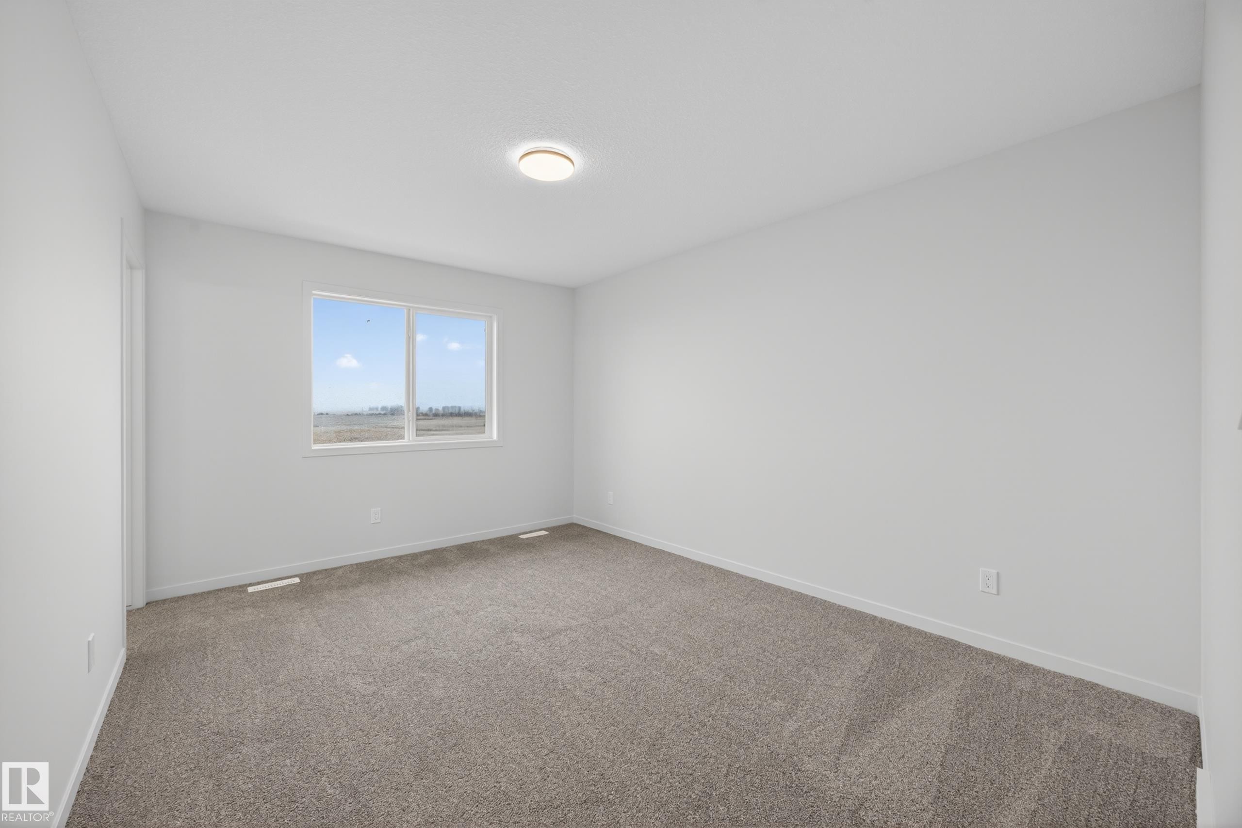284 Lodge Pole Place, Leduc, AB - Indoor Photo Showing Other Room