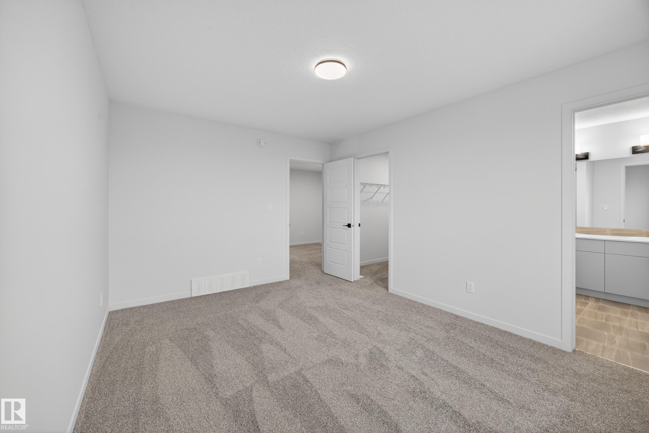 284 Lodge Pole Place, Leduc, AB - Indoor Photo Showing Other Room