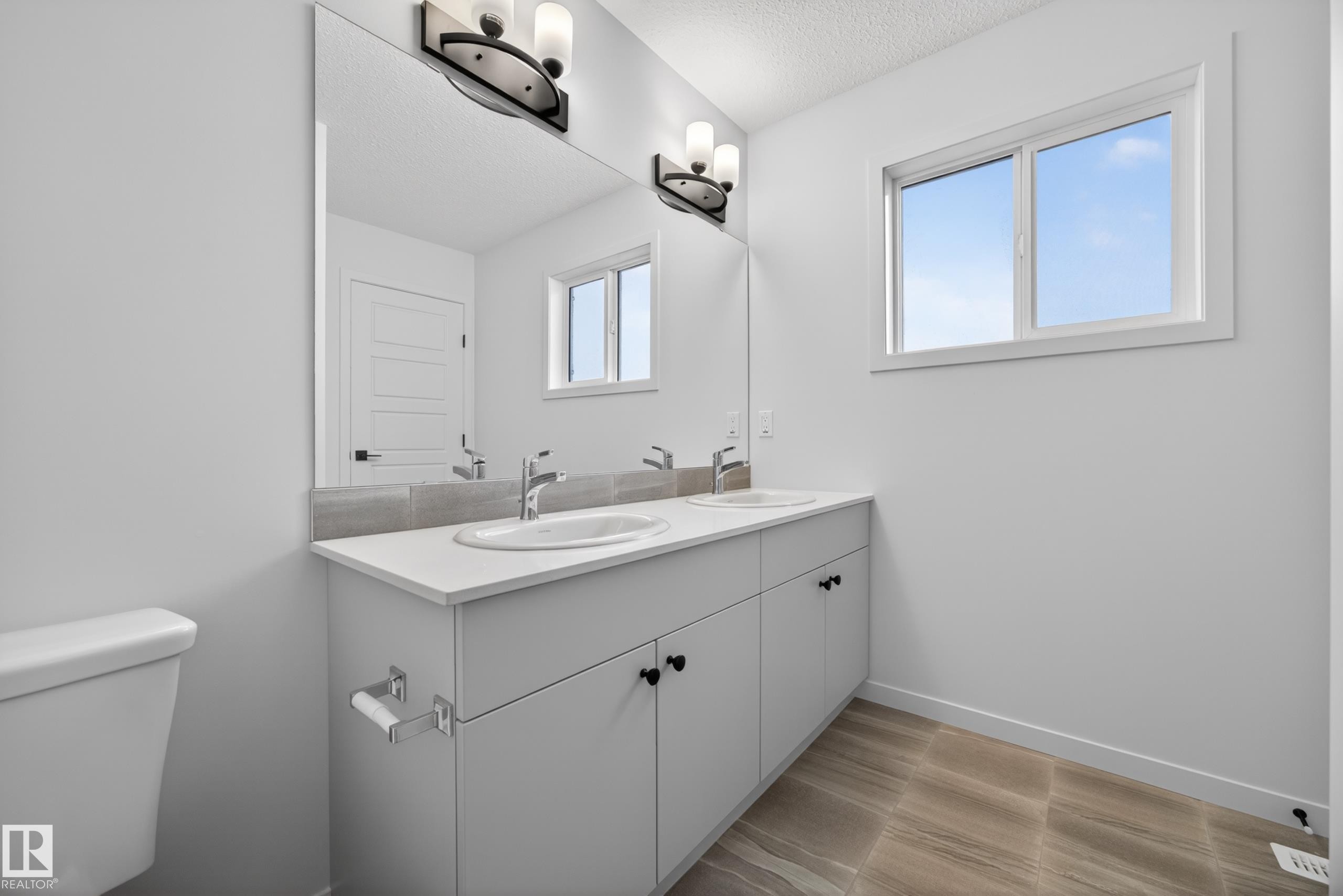 284 Lodge Pole Place, Leduc, AB - Indoor Photo Showing Bathroom