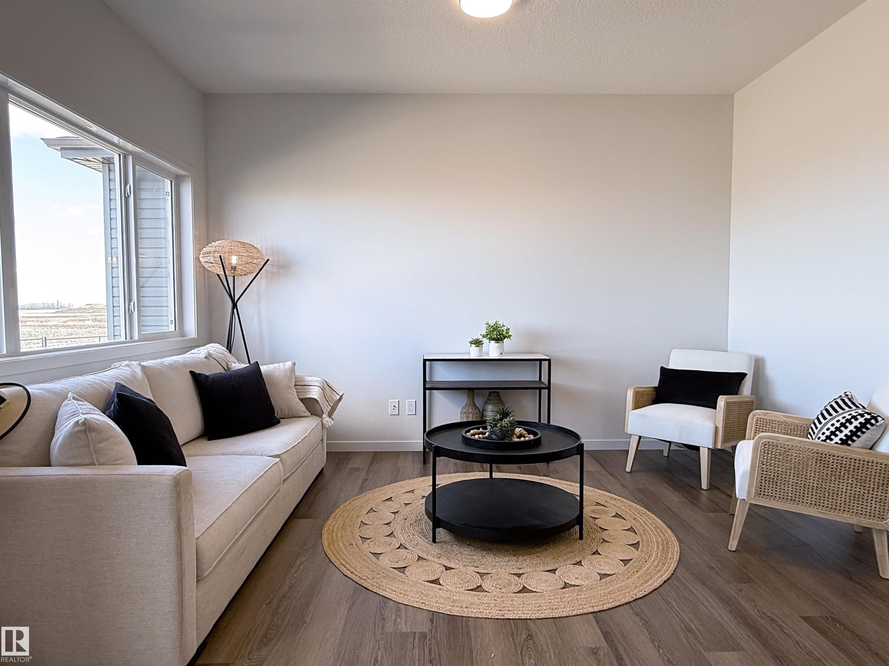 284 Lodge Pole Place, Leduc, AB - Indoor Photo Showing Other Room