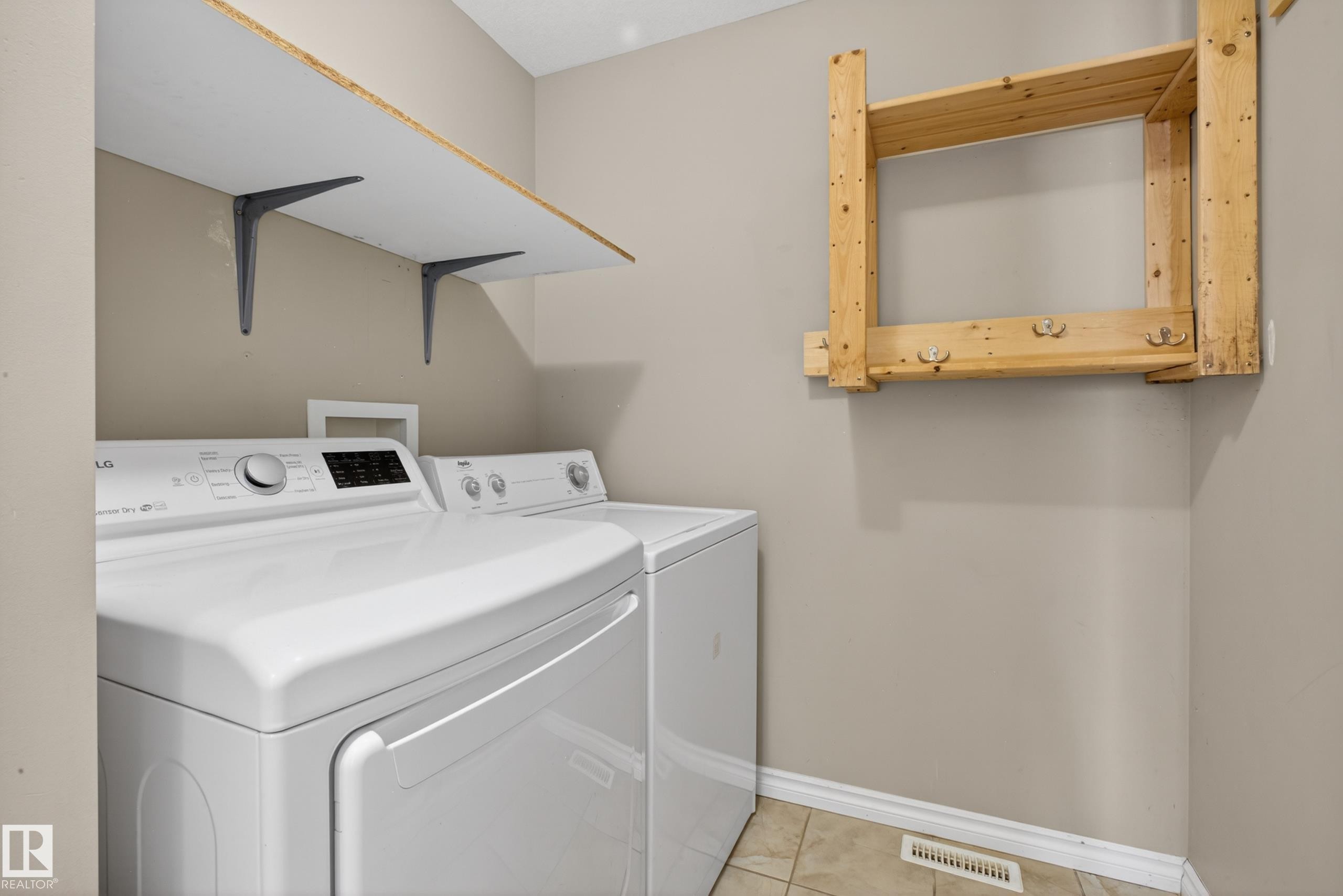 9808 162 Street, Edmonton, AB - Indoor Photo Showing Laundry Room