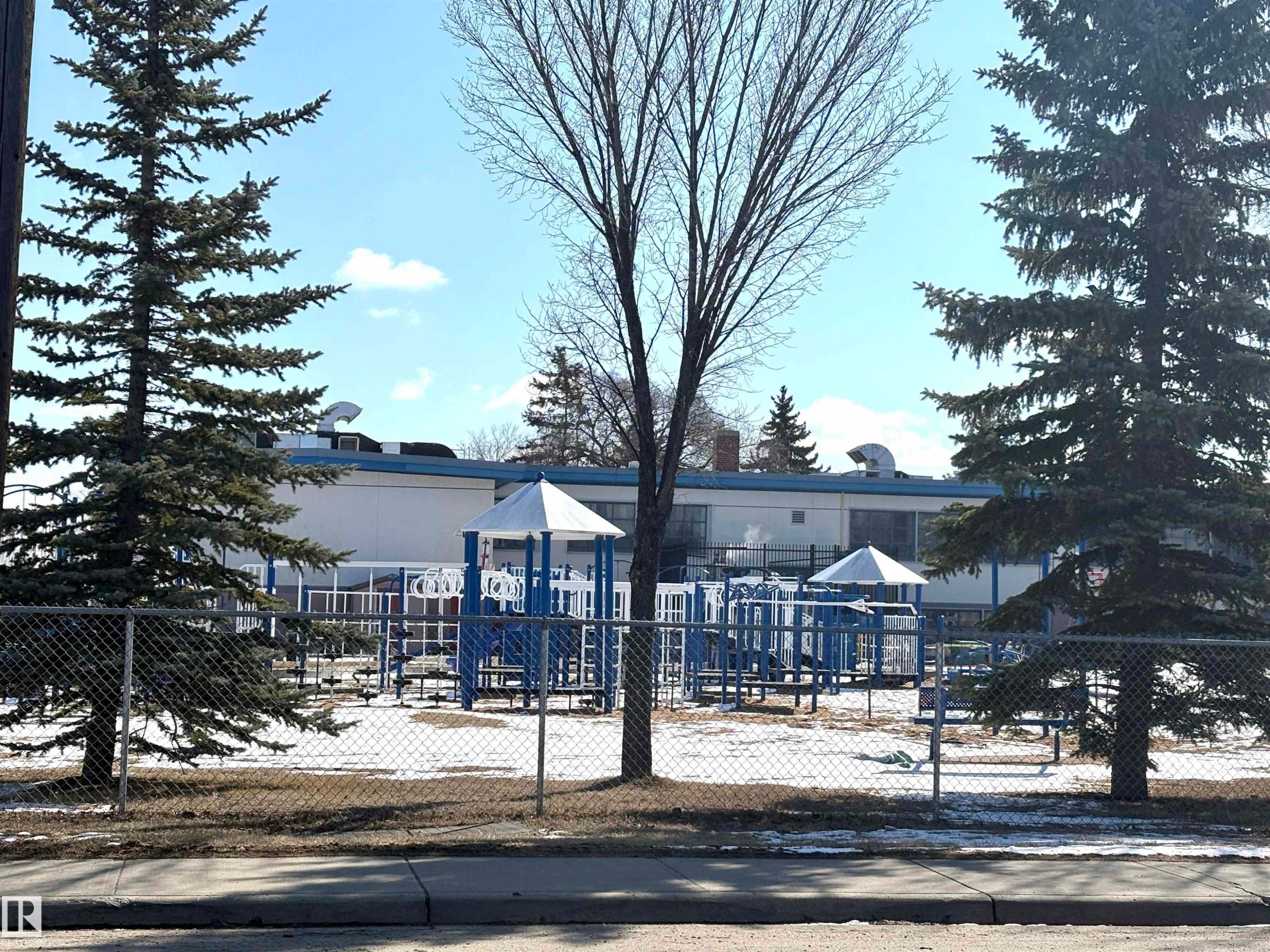 9808 162 Street, Edmonton, AB - Outdoor