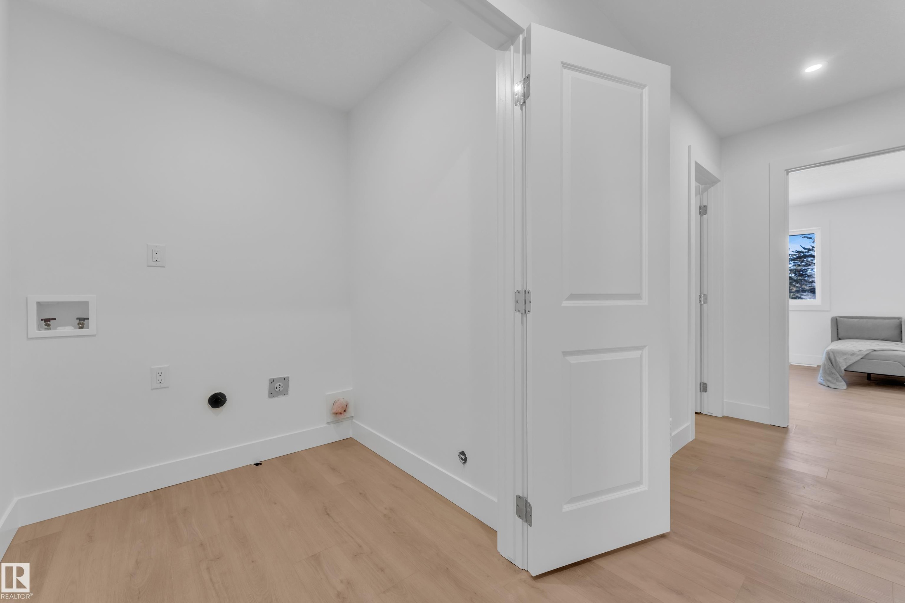 237 Linden Loop, Leduc, AB - Indoor Photo Showing Other Room