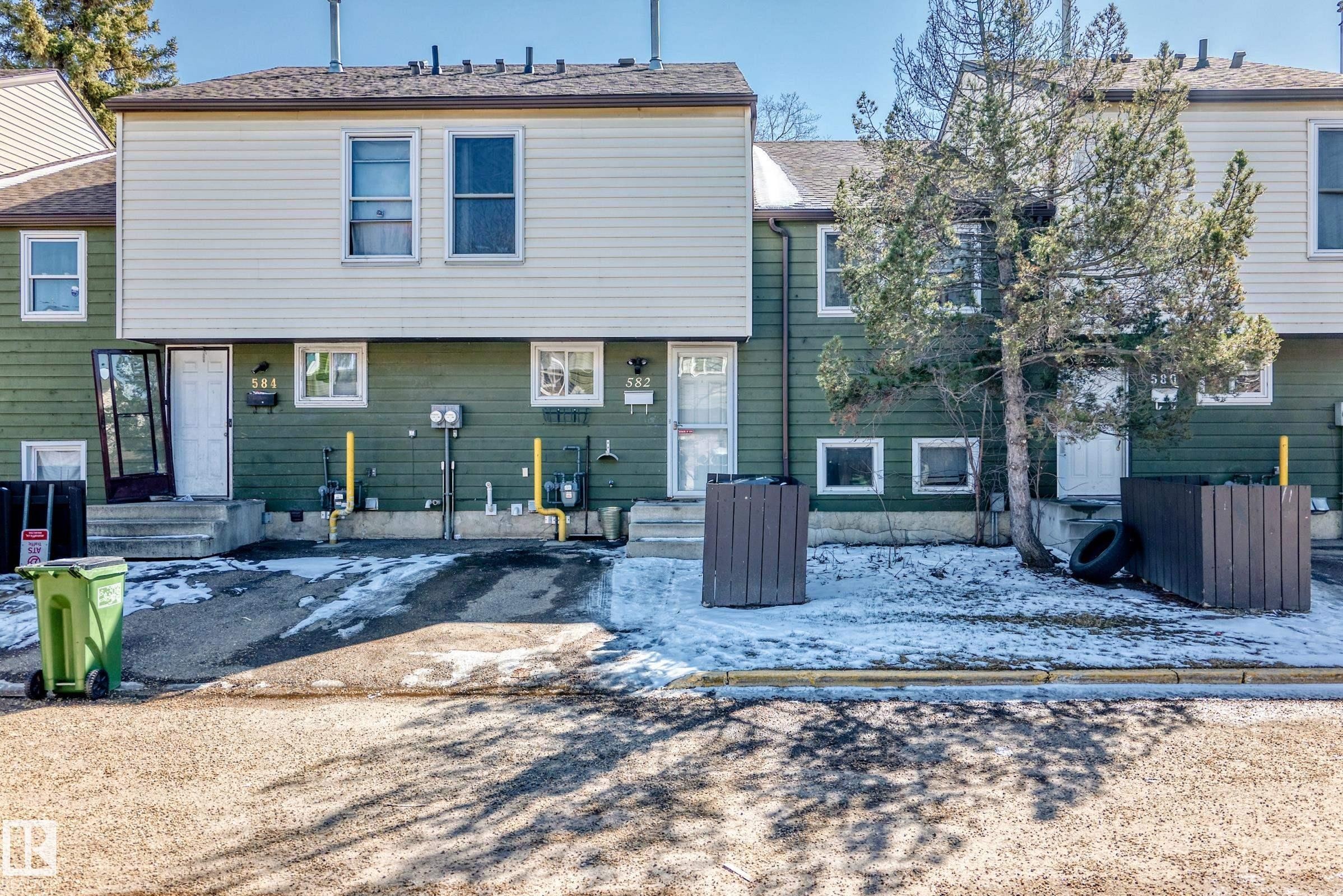 582 Abbottsfield Road, Edmonton, AB - Outdoor