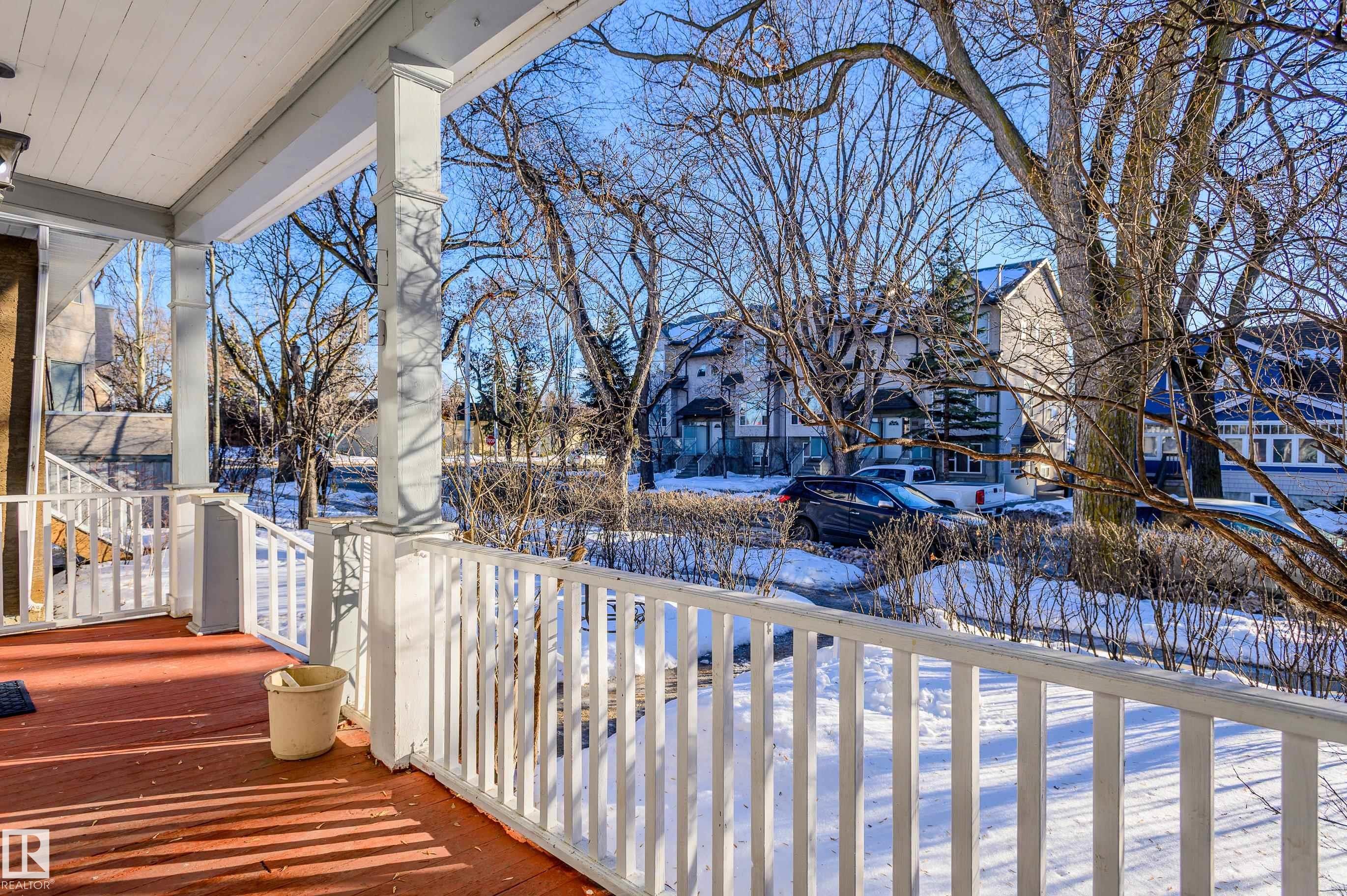 10918 81 Avenue, Edmonton, AB - Outdoor
