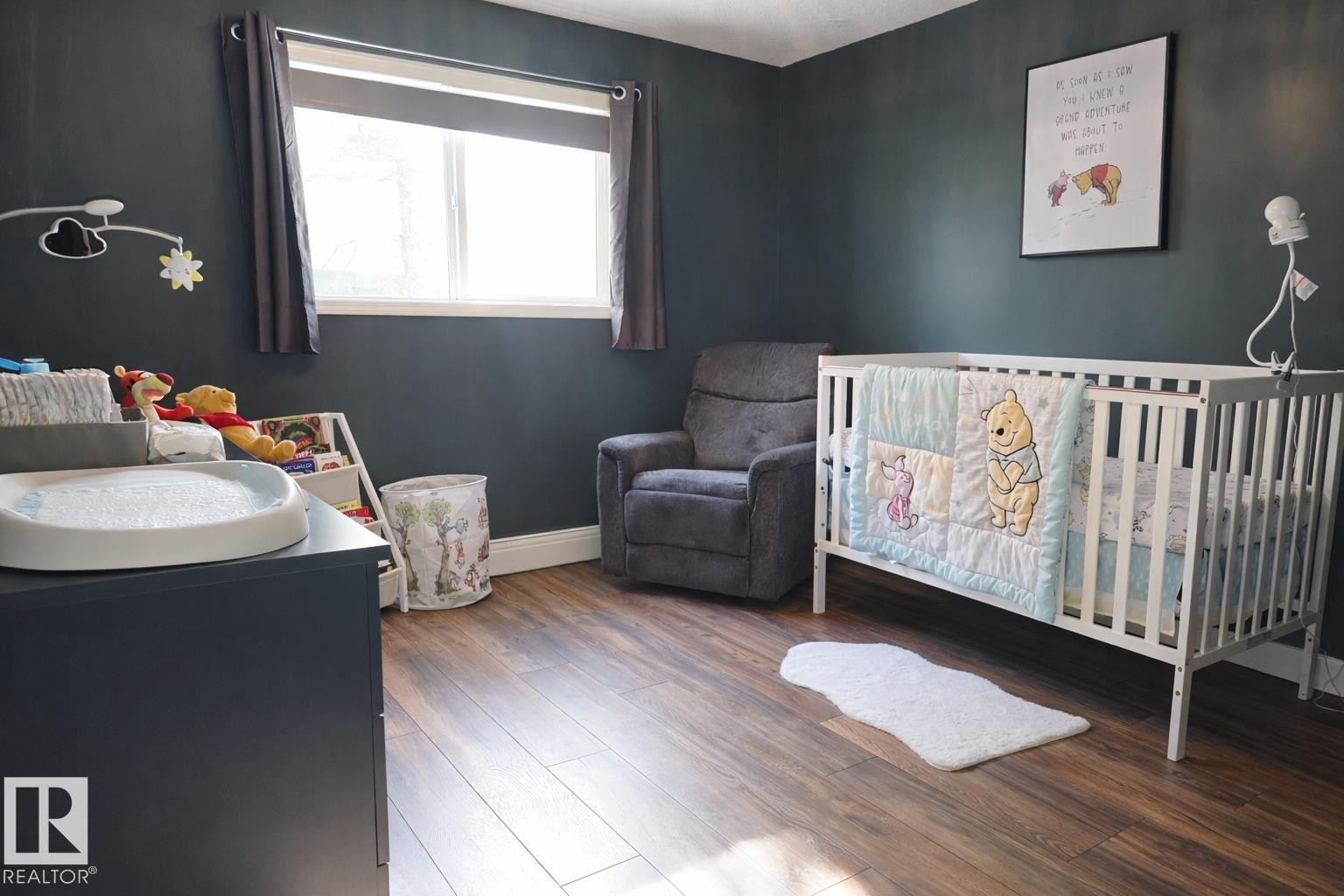 118 2430 Guardian Road, Edmonton, AB - Indoor Photo Showing Bedroom