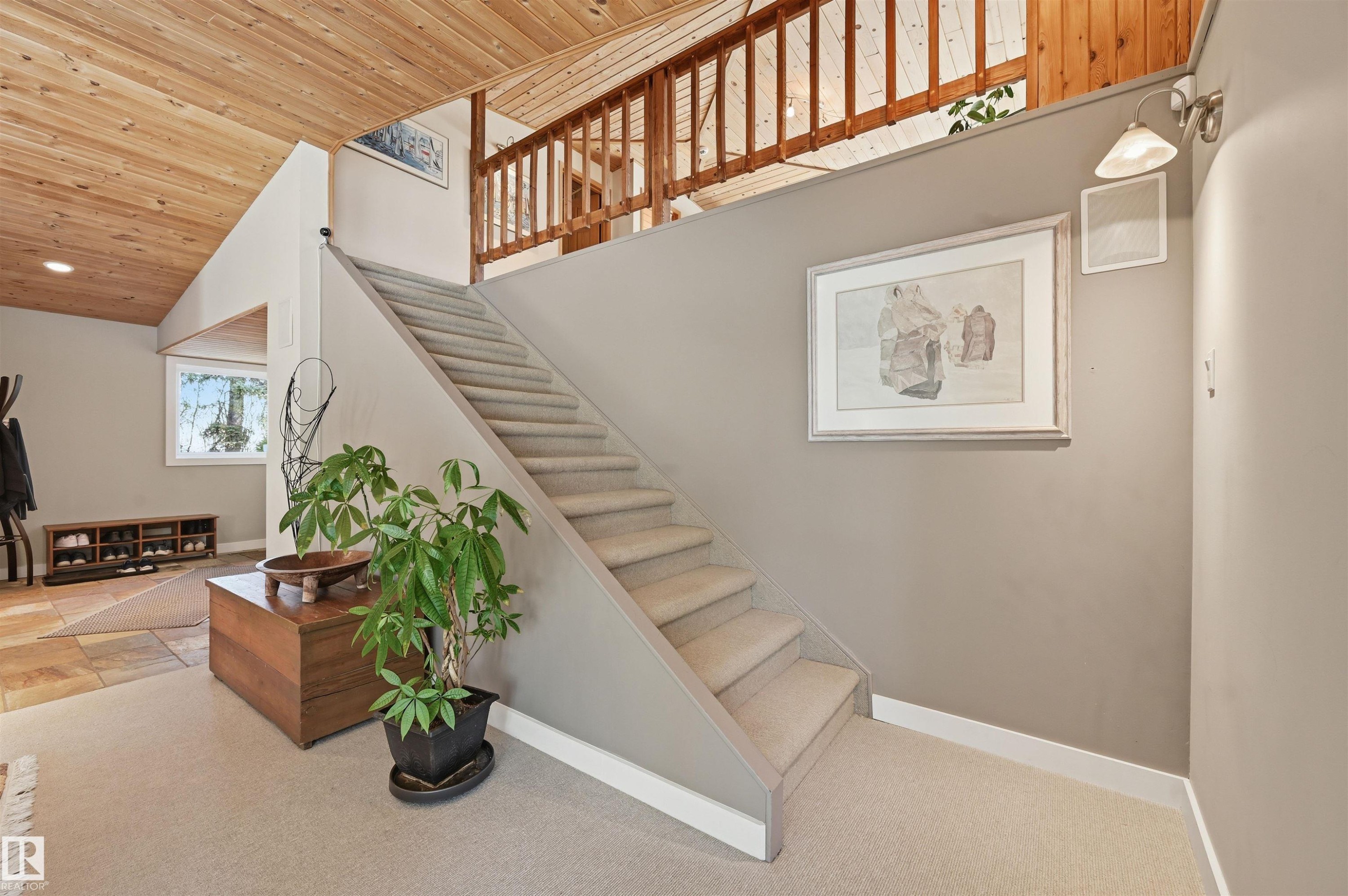 15625 Whitemud Road, Edmonton, AB