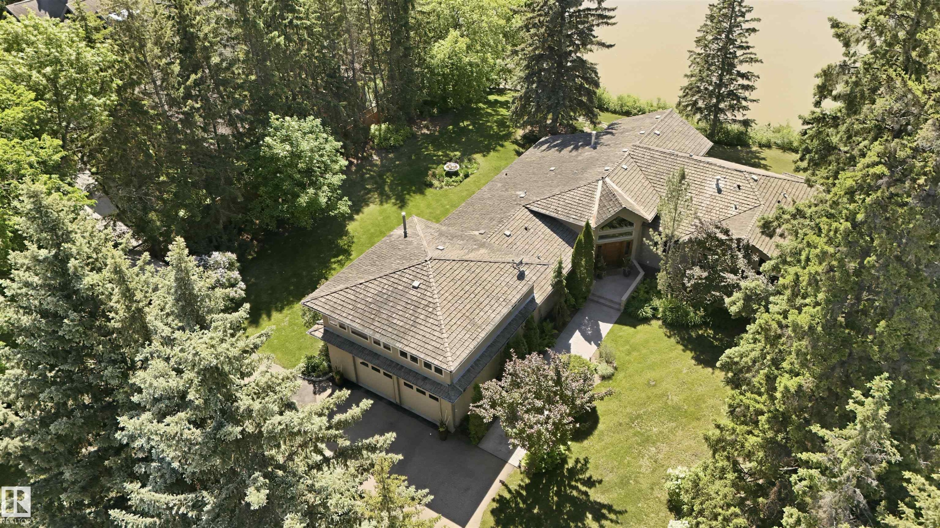 15625 Whitemud Road, Edmonton, AB