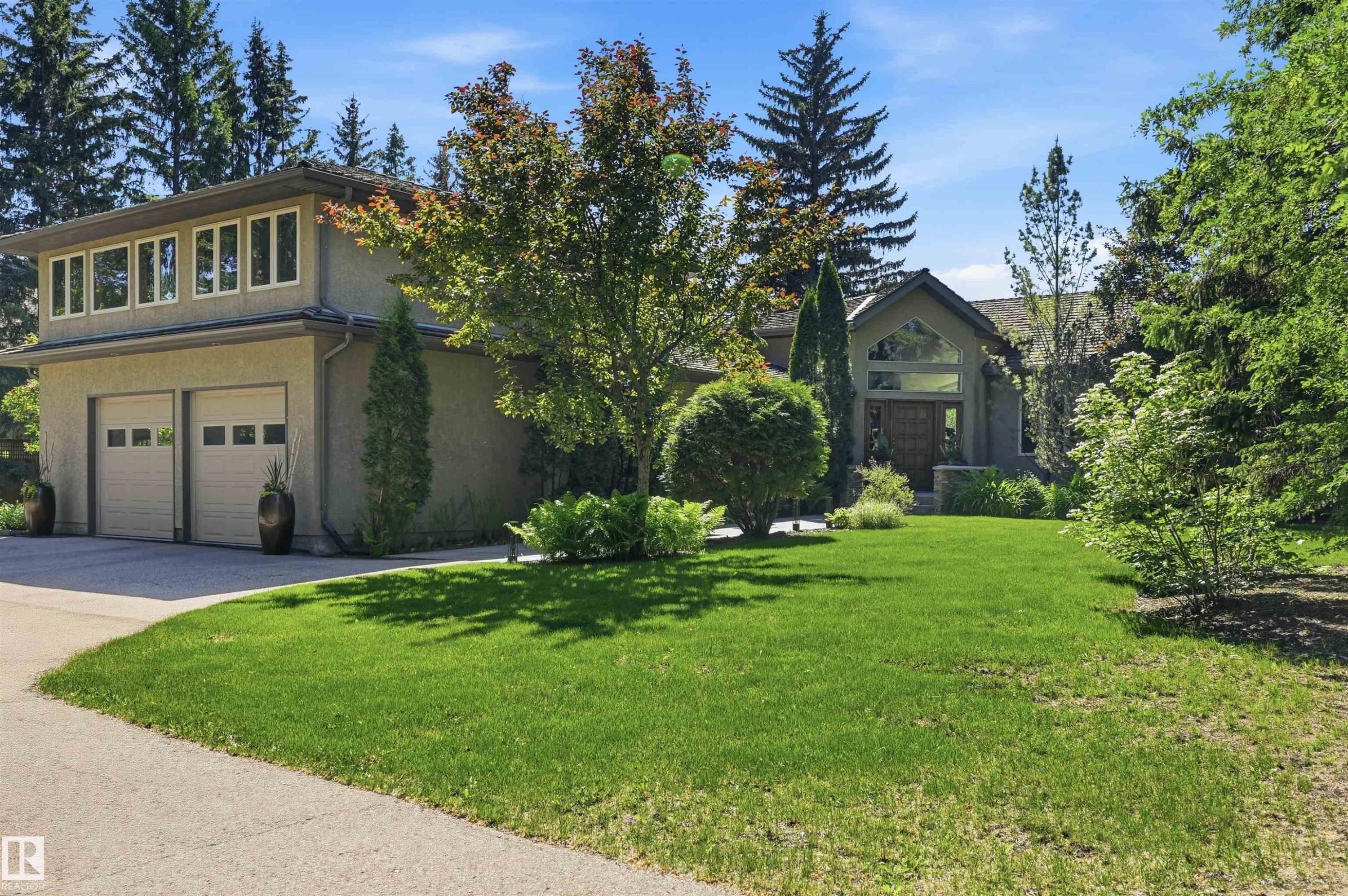 15625 Whitemud Road, Edmonton, AB