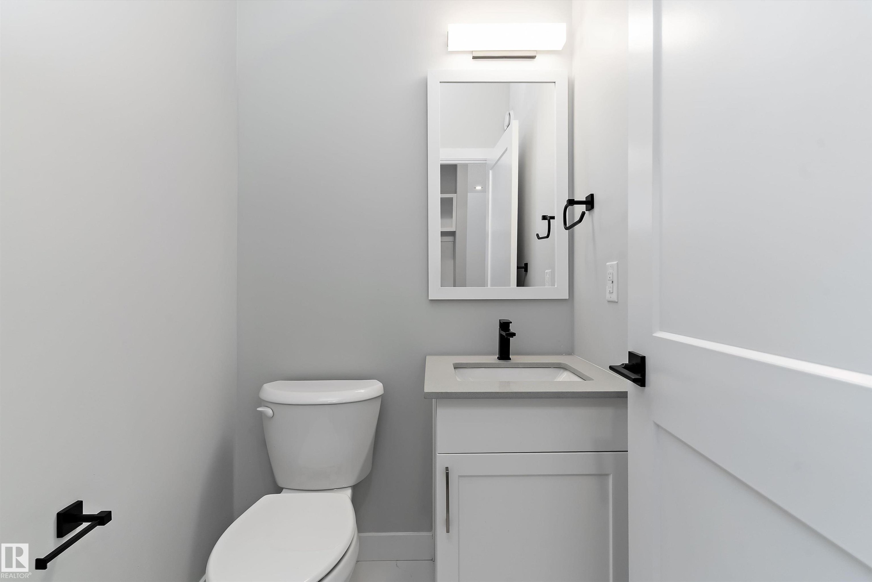 36 Maple Crescent, Gibbons, AB - Indoor Photo Showing Bathroom