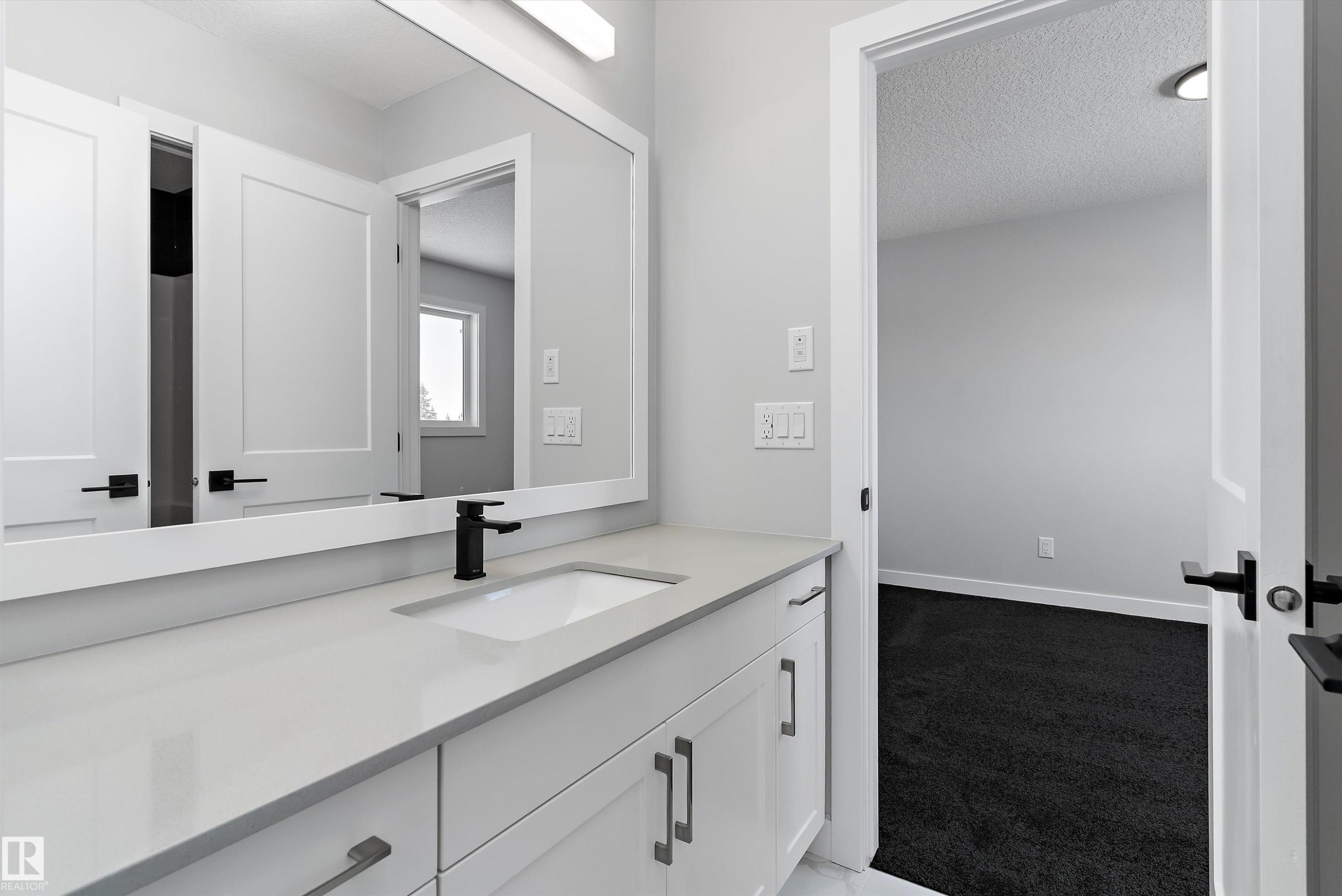 36 Maple Crescent, Gibbons, AB - Indoor Photo Showing Bathroom