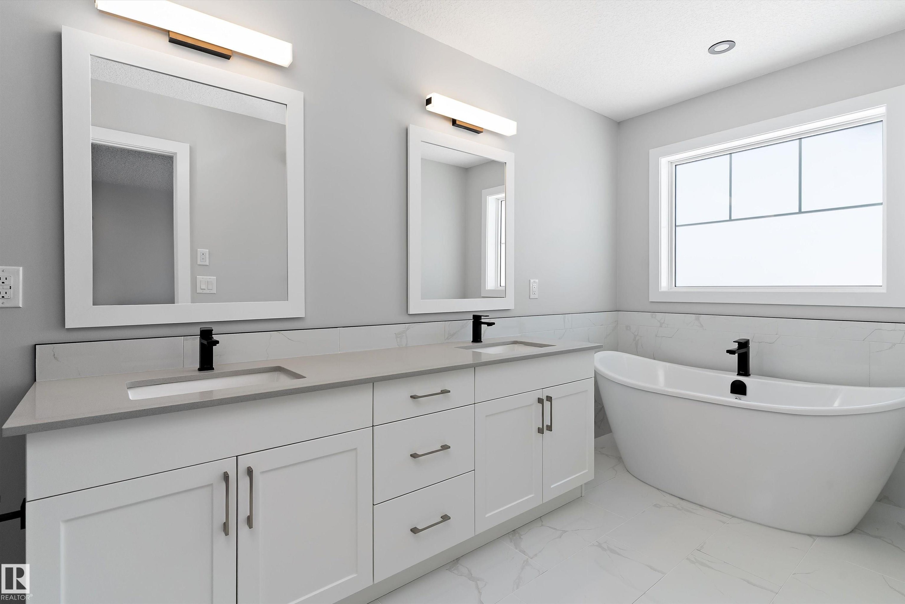 36 Maple Crescent, Gibbons, AB - Indoor Photo Showing Bathroom