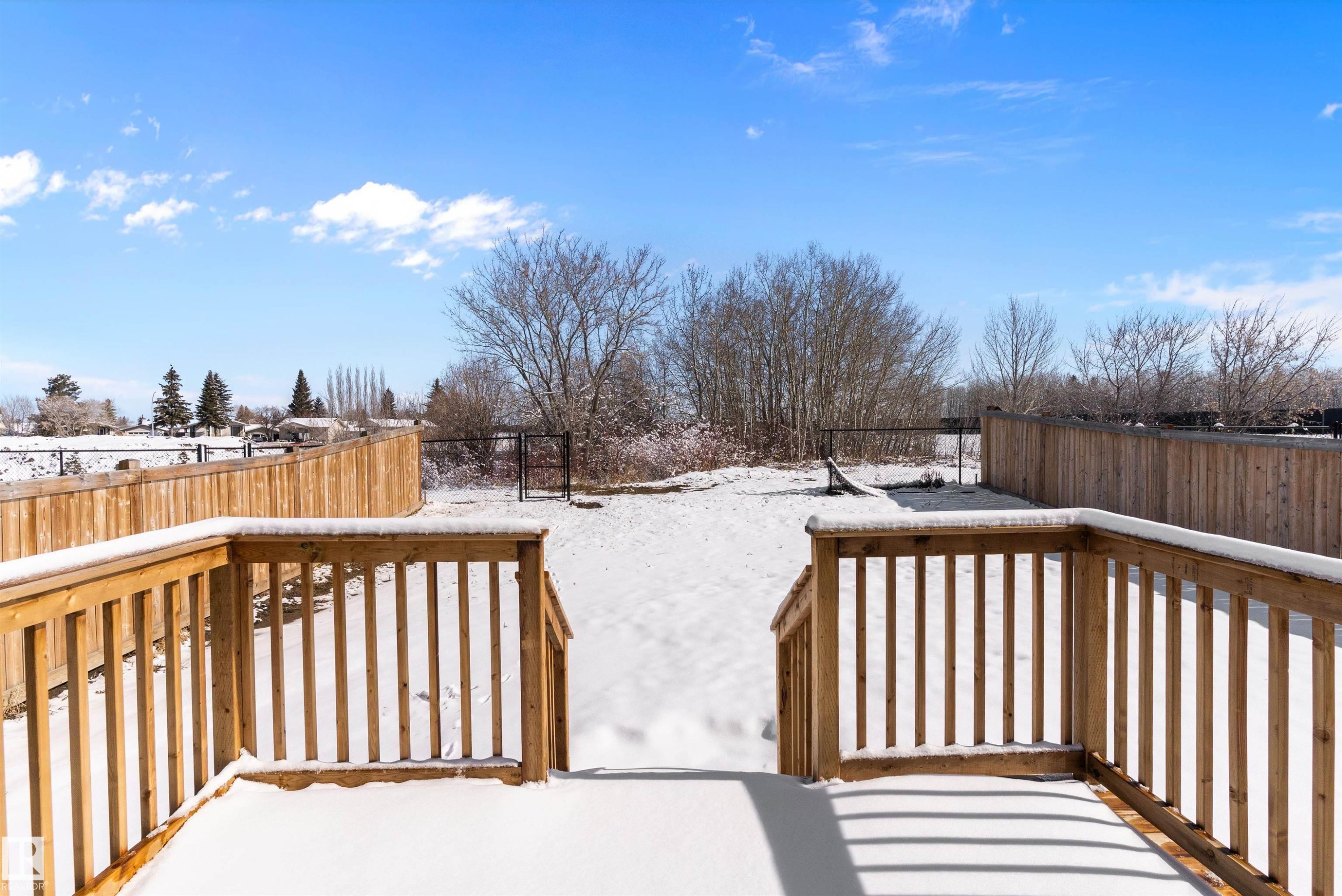 36 Maple Crescent, Gibbons, AB - Outdoor