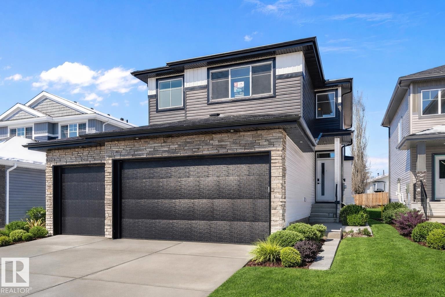 72 Maple Crescent, Gibbons, AB - Outdoor With Facade