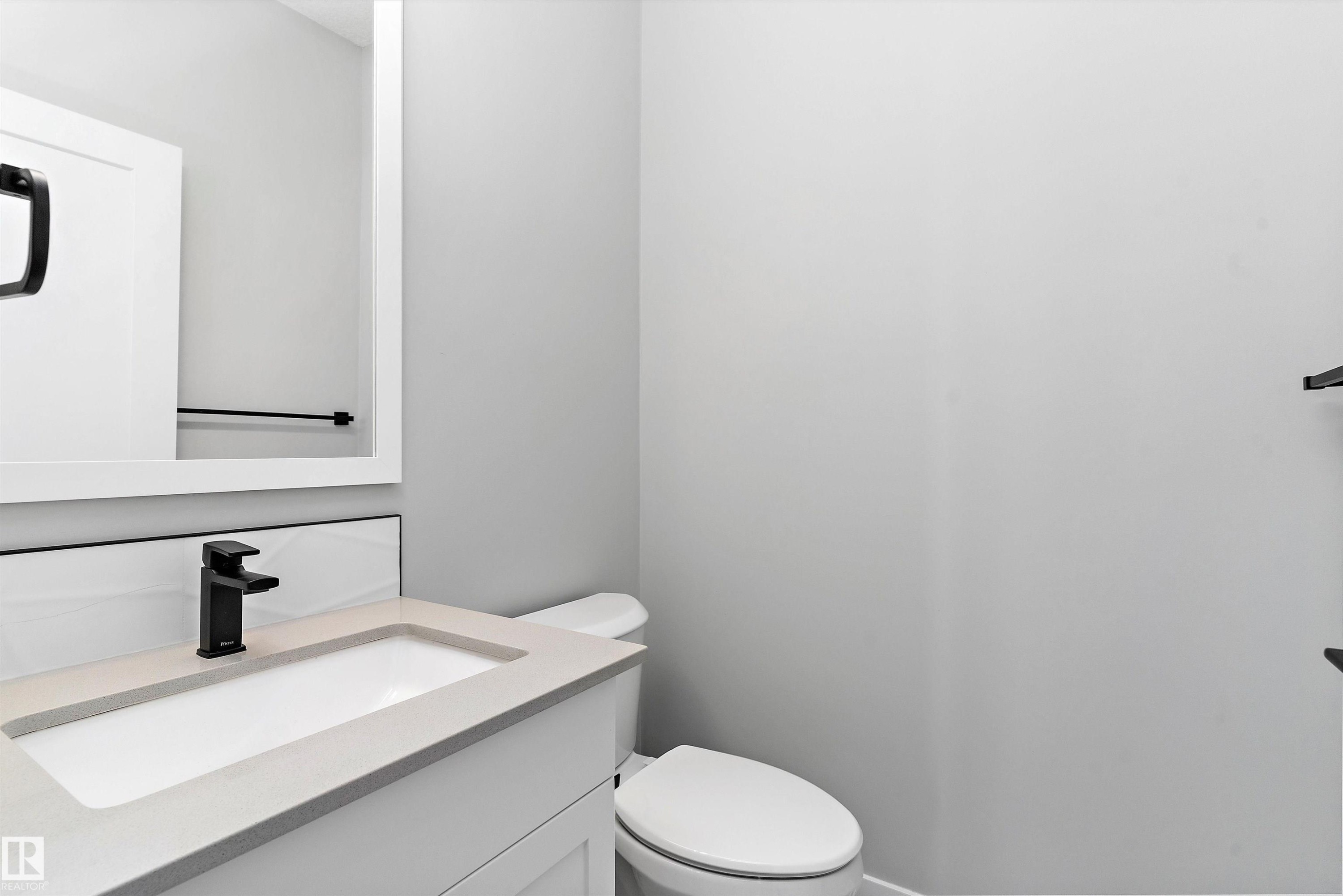 72 Maple Crescent, Gibbons, AB - Indoor Photo Showing Bathroom