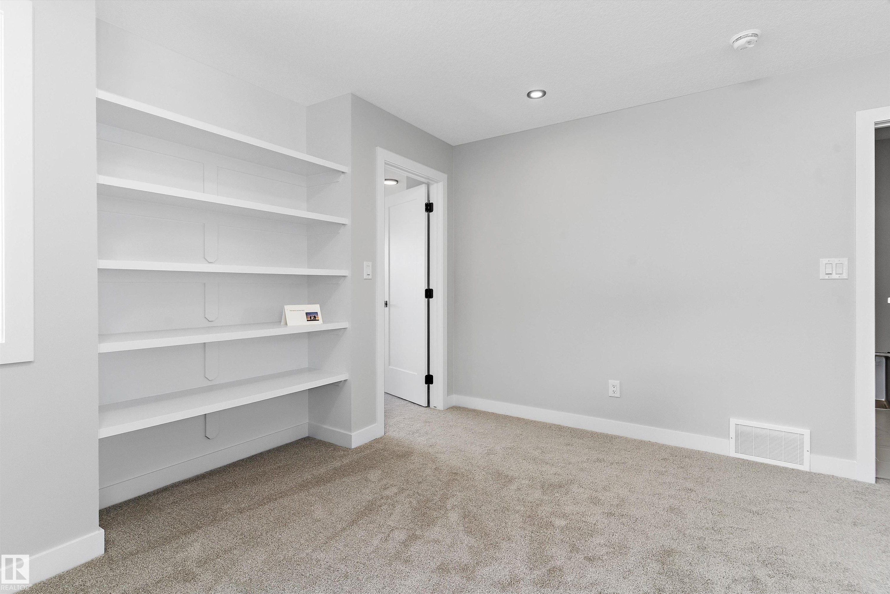 72 Maple Crescent, Gibbons, AB - Indoor Photo Showing Other Room