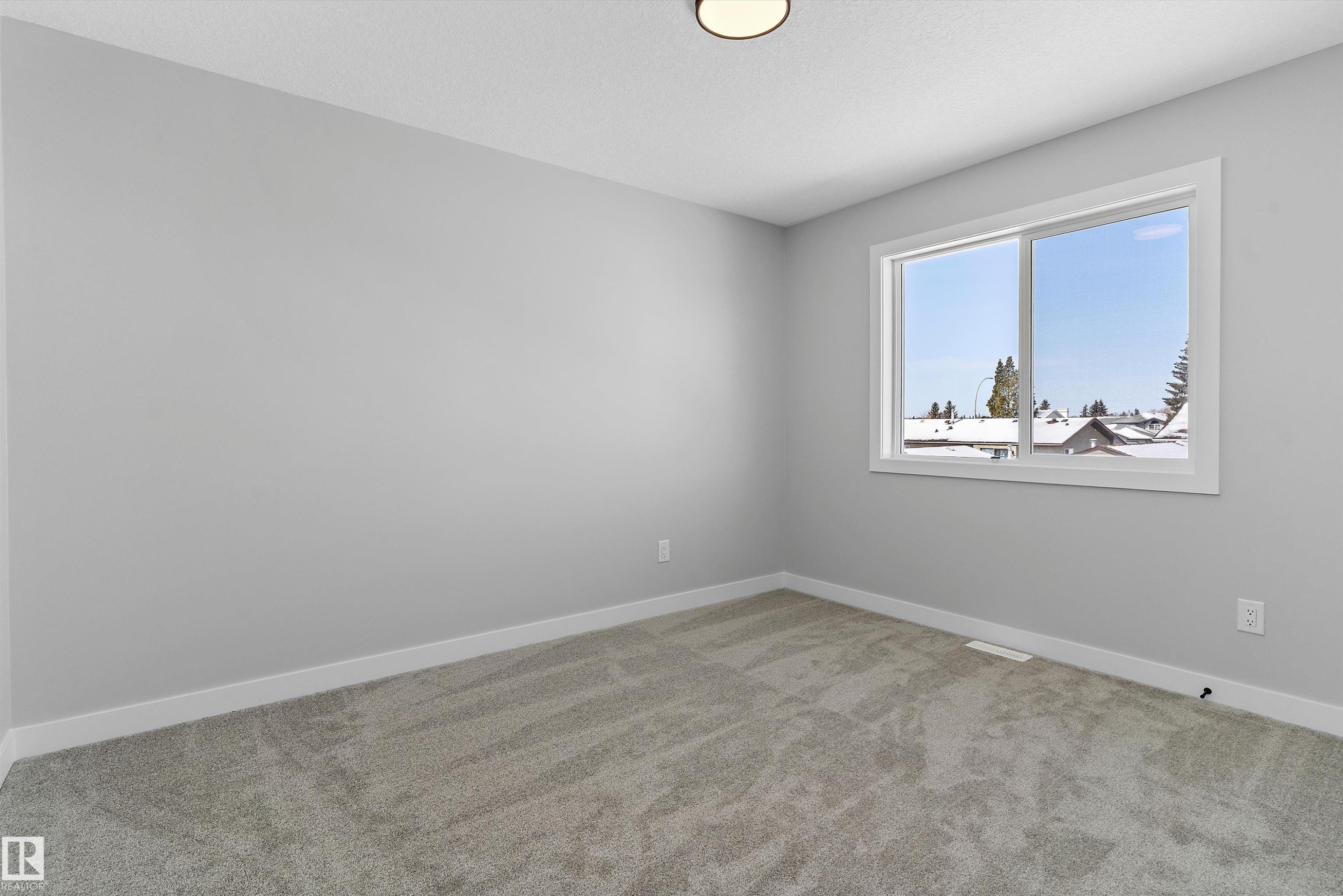 72 Maple Crescent, Gibbons, AB - Indoor Photo Showing Other Room