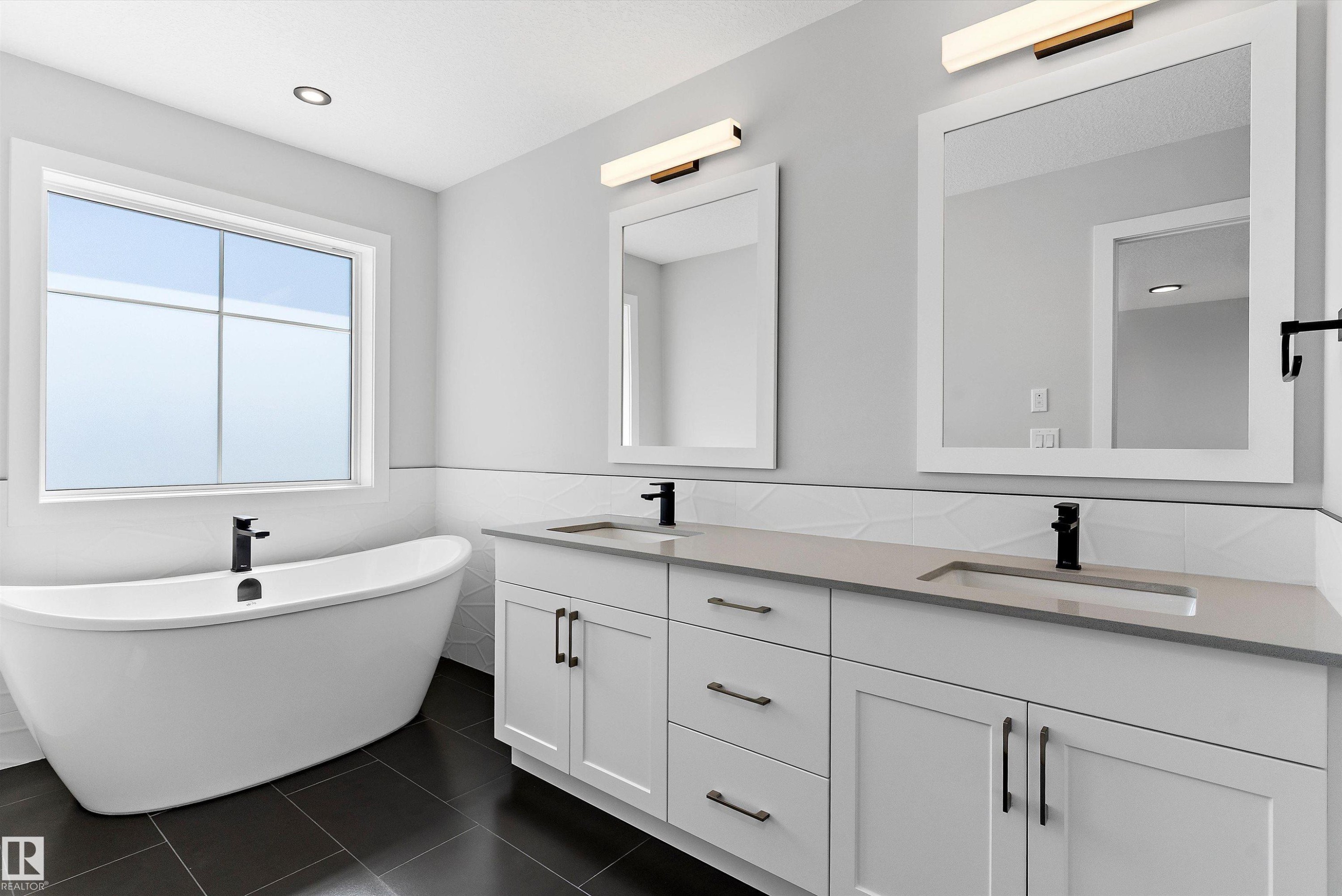 72 Maple Crescent, Gibbons, AB - Indoor Photo Showing Bathroom